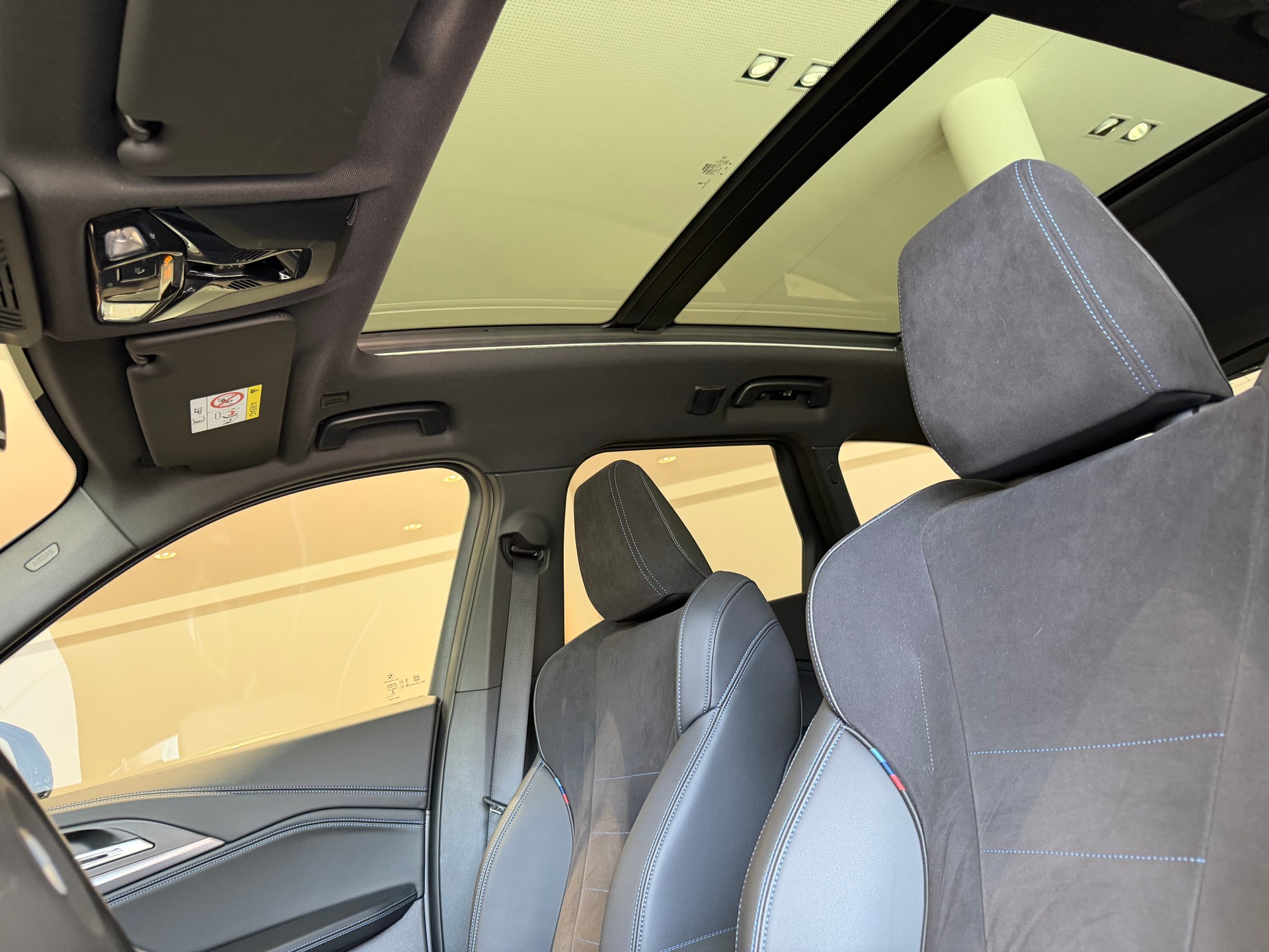 BMW X1 xDrive 23d 48V M Sport-image-9