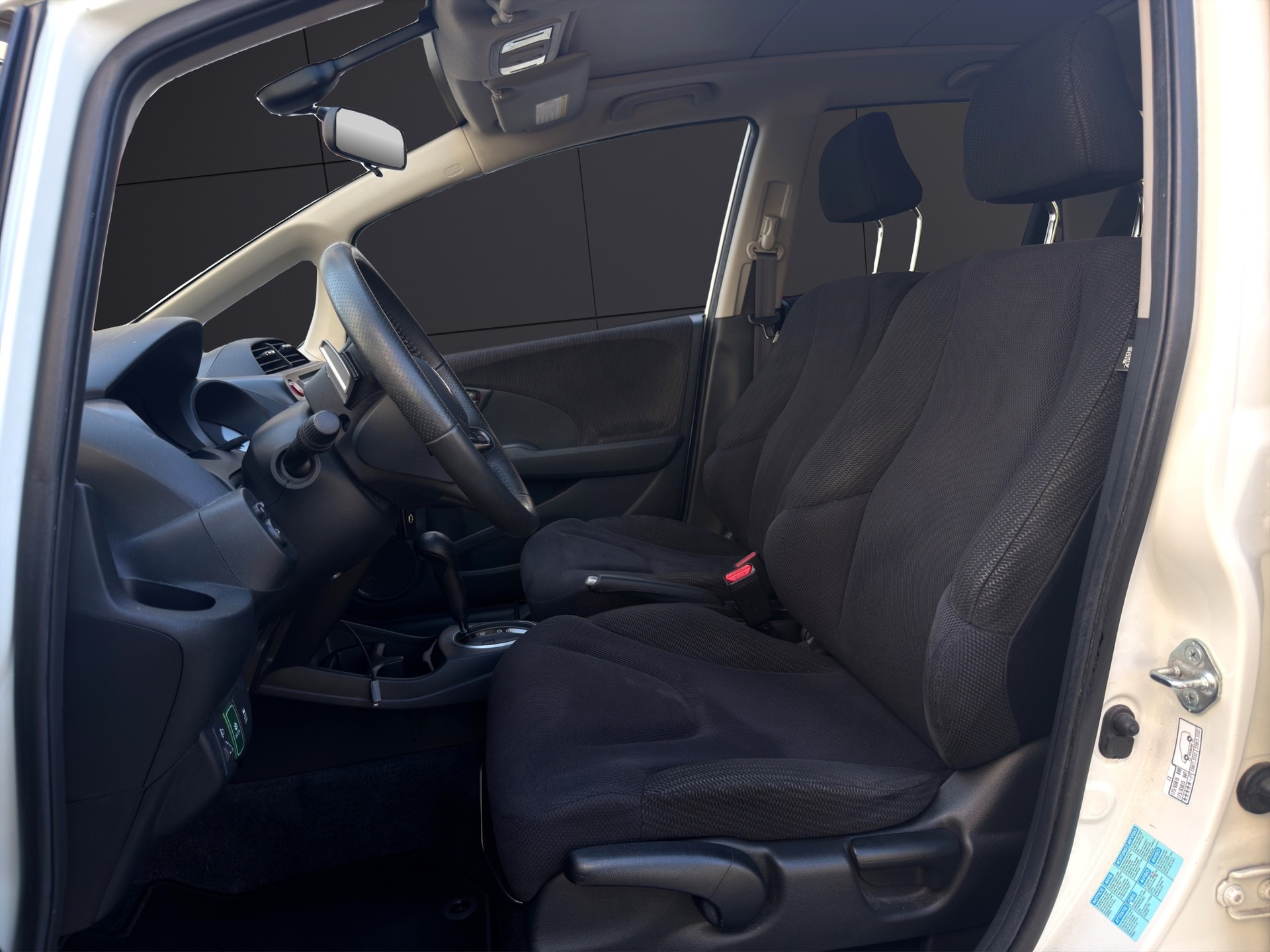 HONDA Jazz 1.3i Hybrid Comfort CVT-image-8