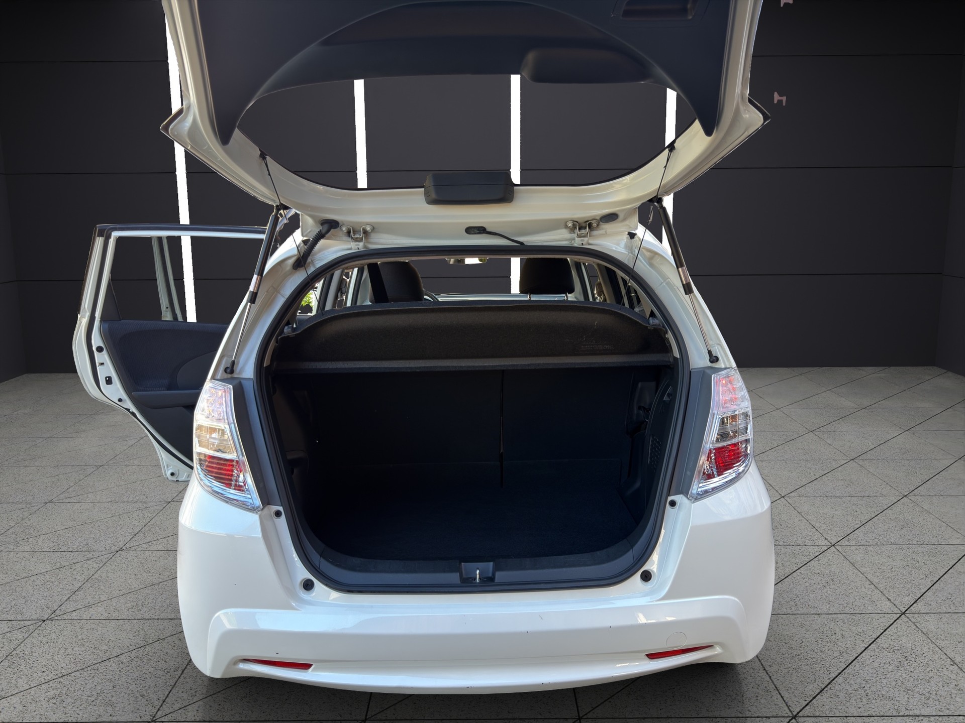 HONDA Jazz 1.3i Hybrid Comfort CVT-image-13