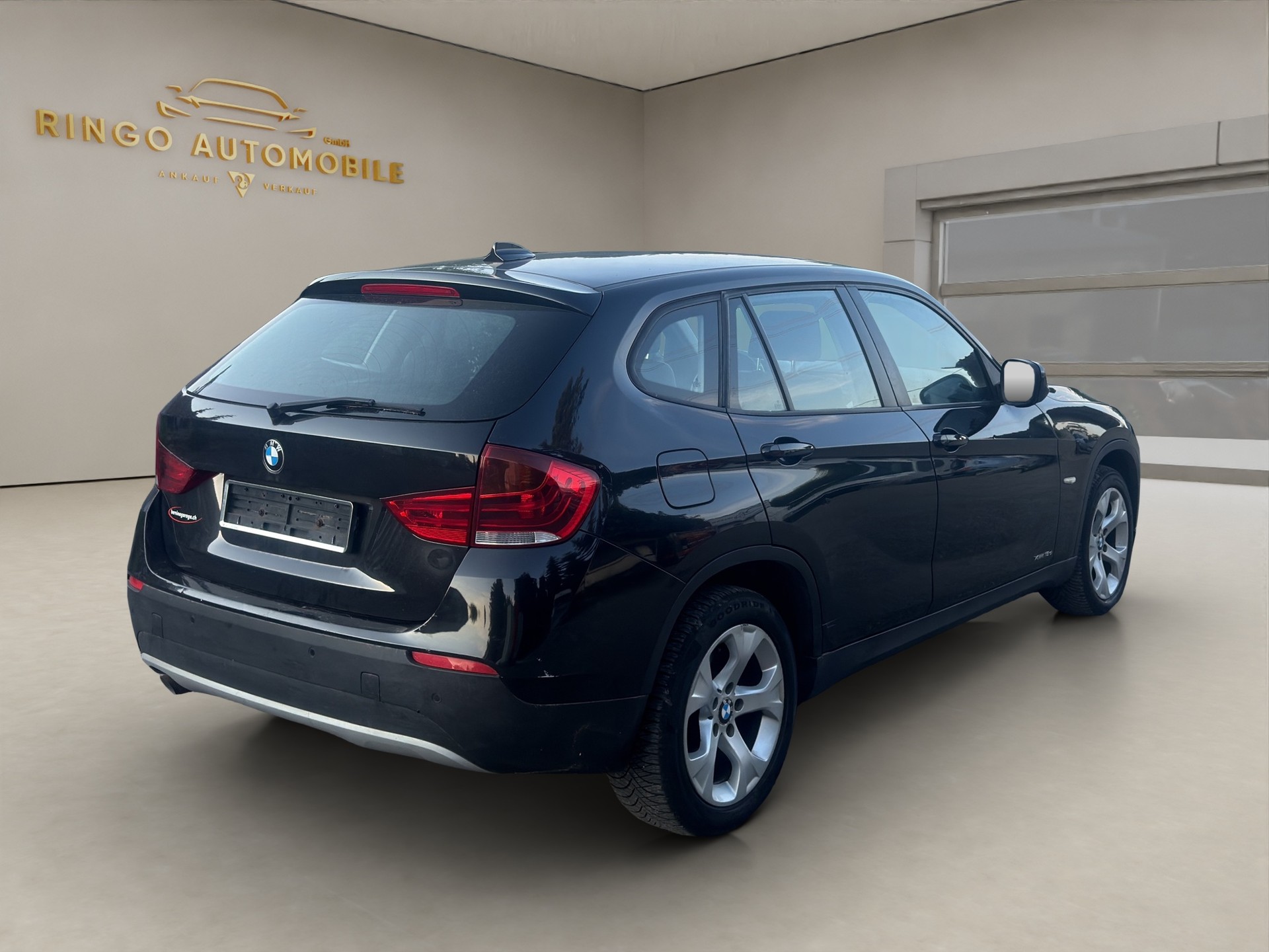 BMW X1 xDrive 18d-image-5