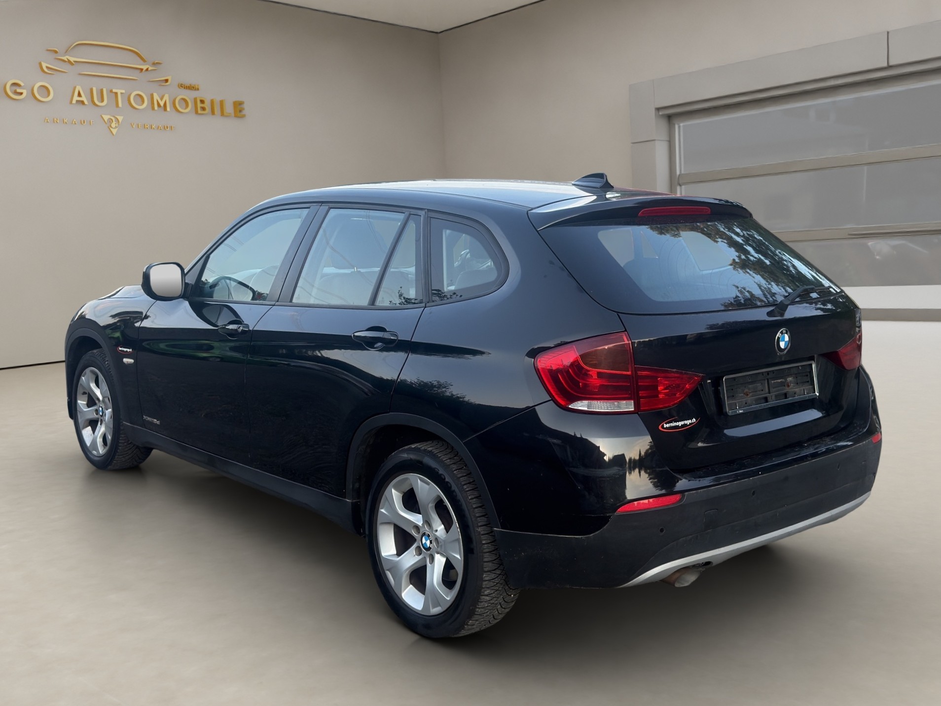 BMW X1 xDrive 18d-image-4