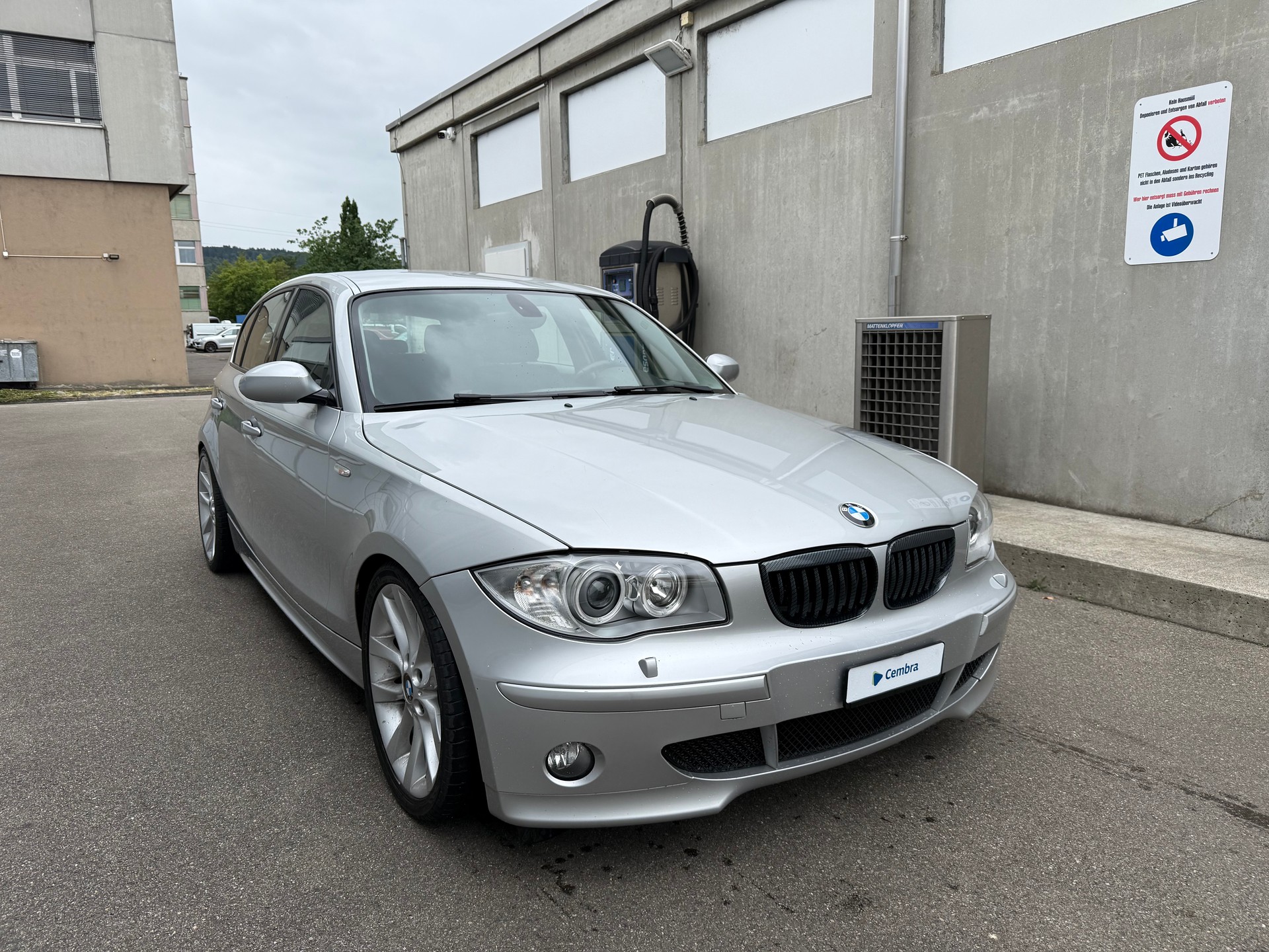 BMW 130i *Frisch ab MFK *CH Fahrzeug *Anlasser neu *Simmering neu *Klimatisierungsautomatik *Tempomat *Sitzheizung-image-1