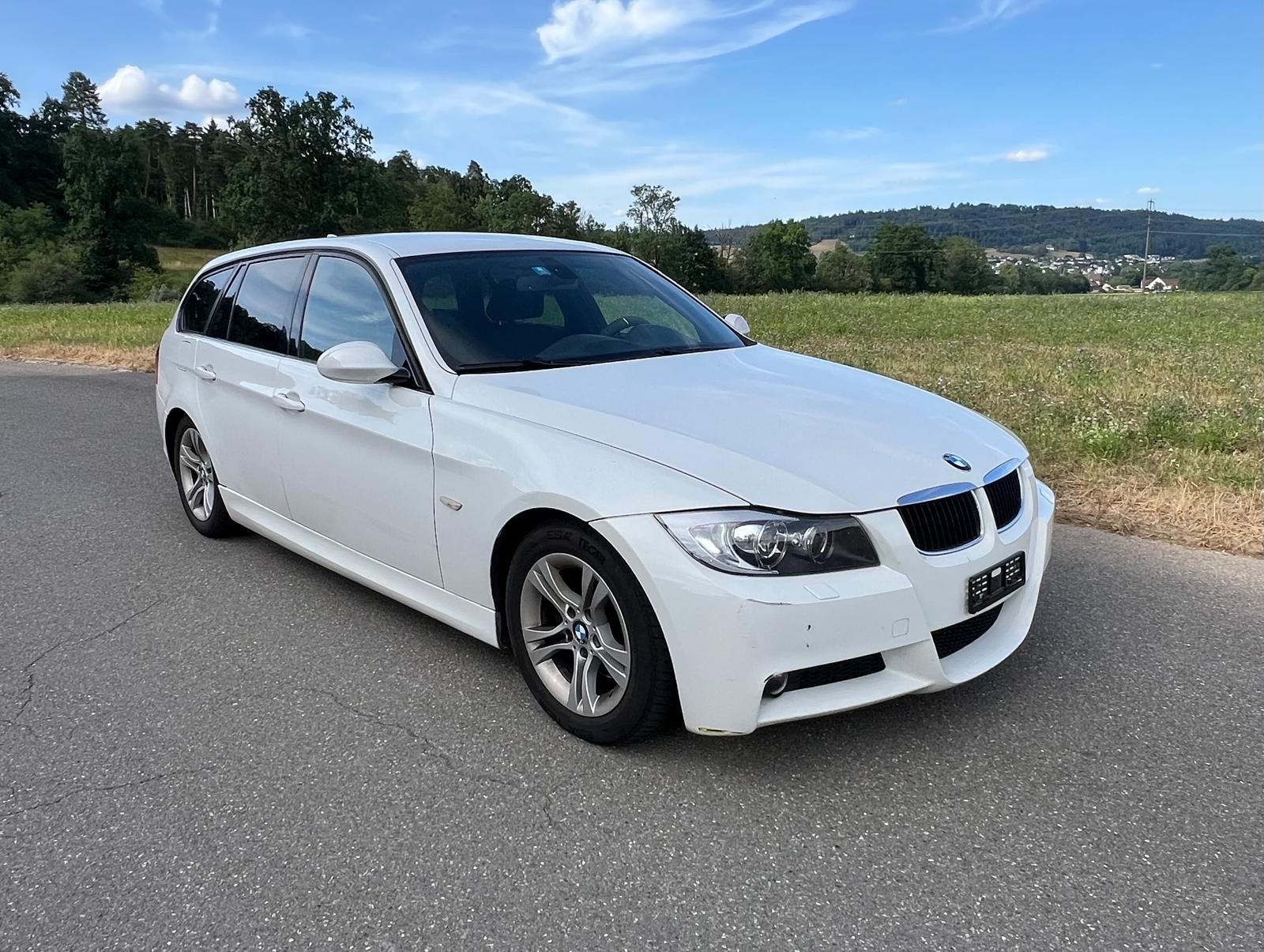 BMW 320d Touring M Paket-image-0