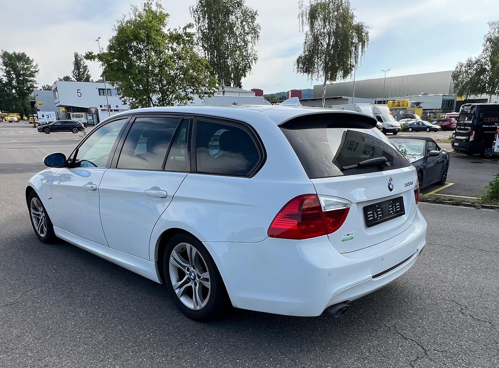 BMW 320d Touring M Paket-image-2