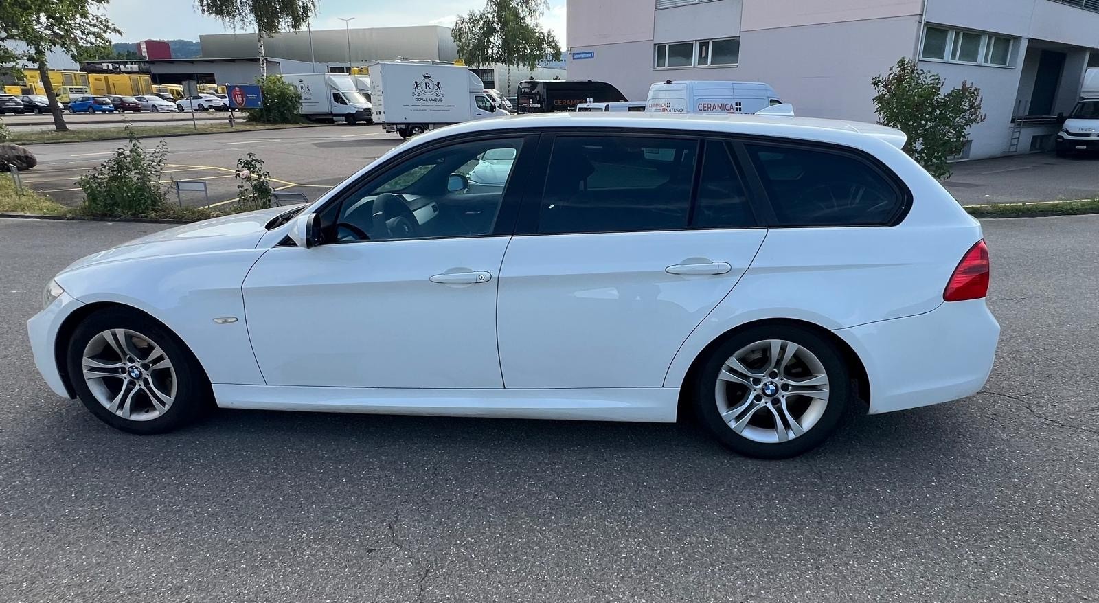 BMW 320d Touring M Paket-image-4