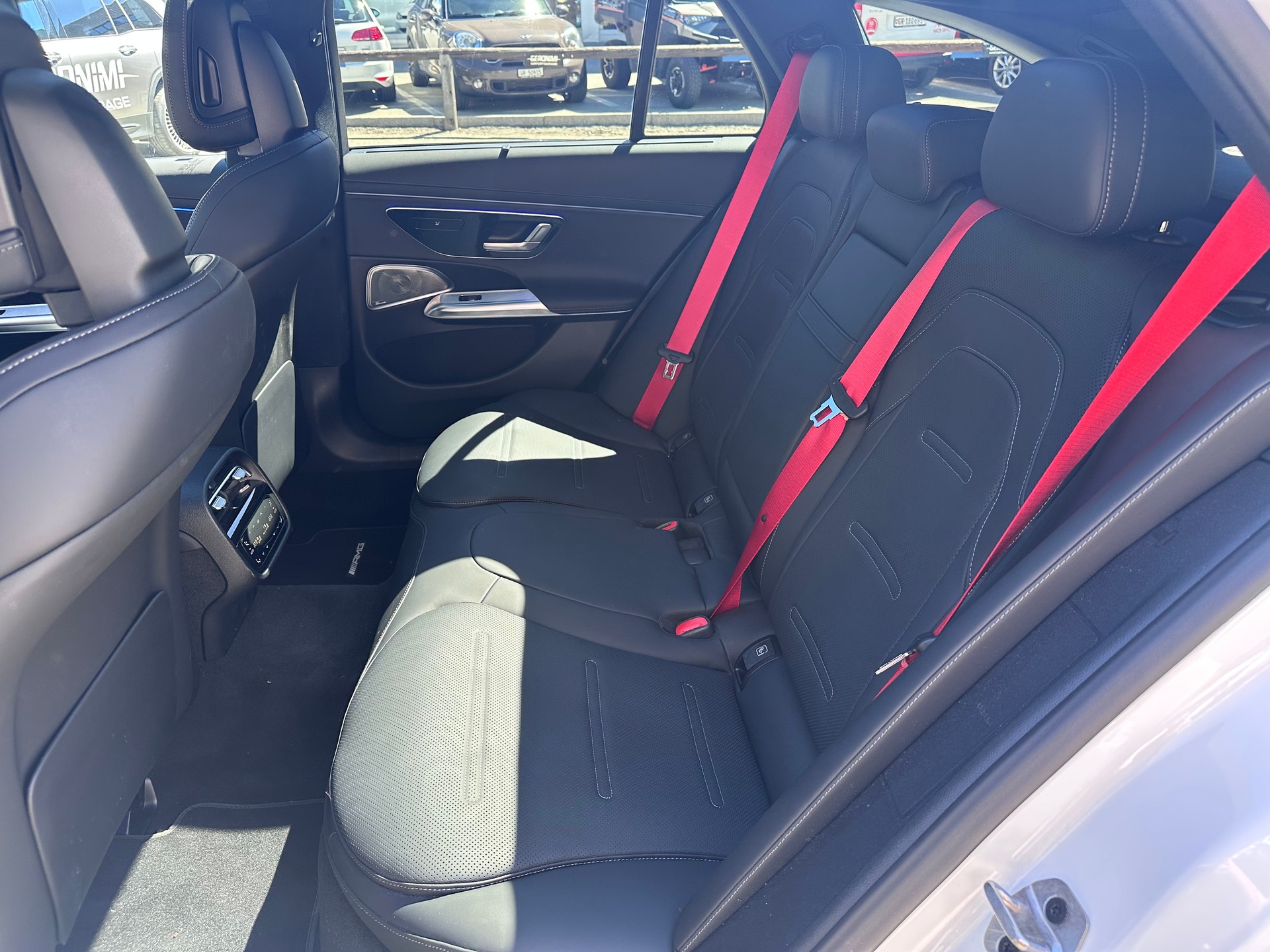 MERCEDES-BENZ E 53 Hybrid AMG 4matic+-image-10
