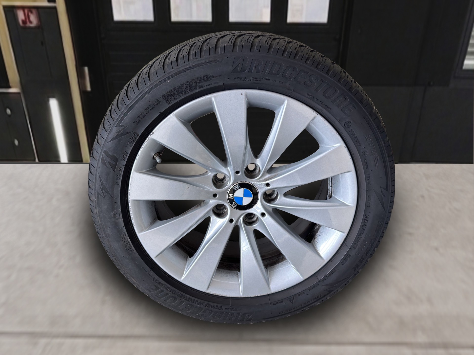 BMW 330i xDrive-image-18