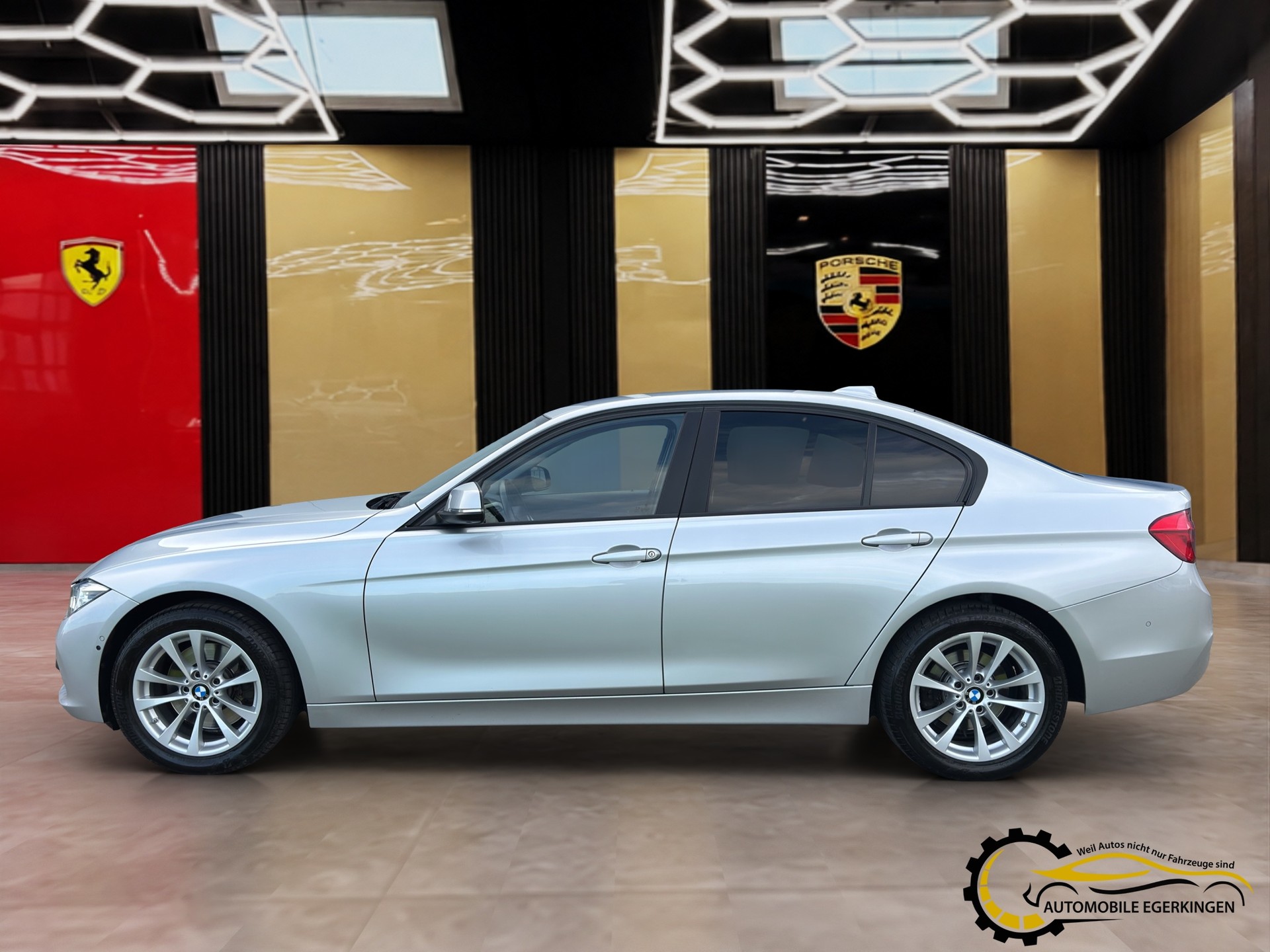 BMW 330i xDrive-image-7