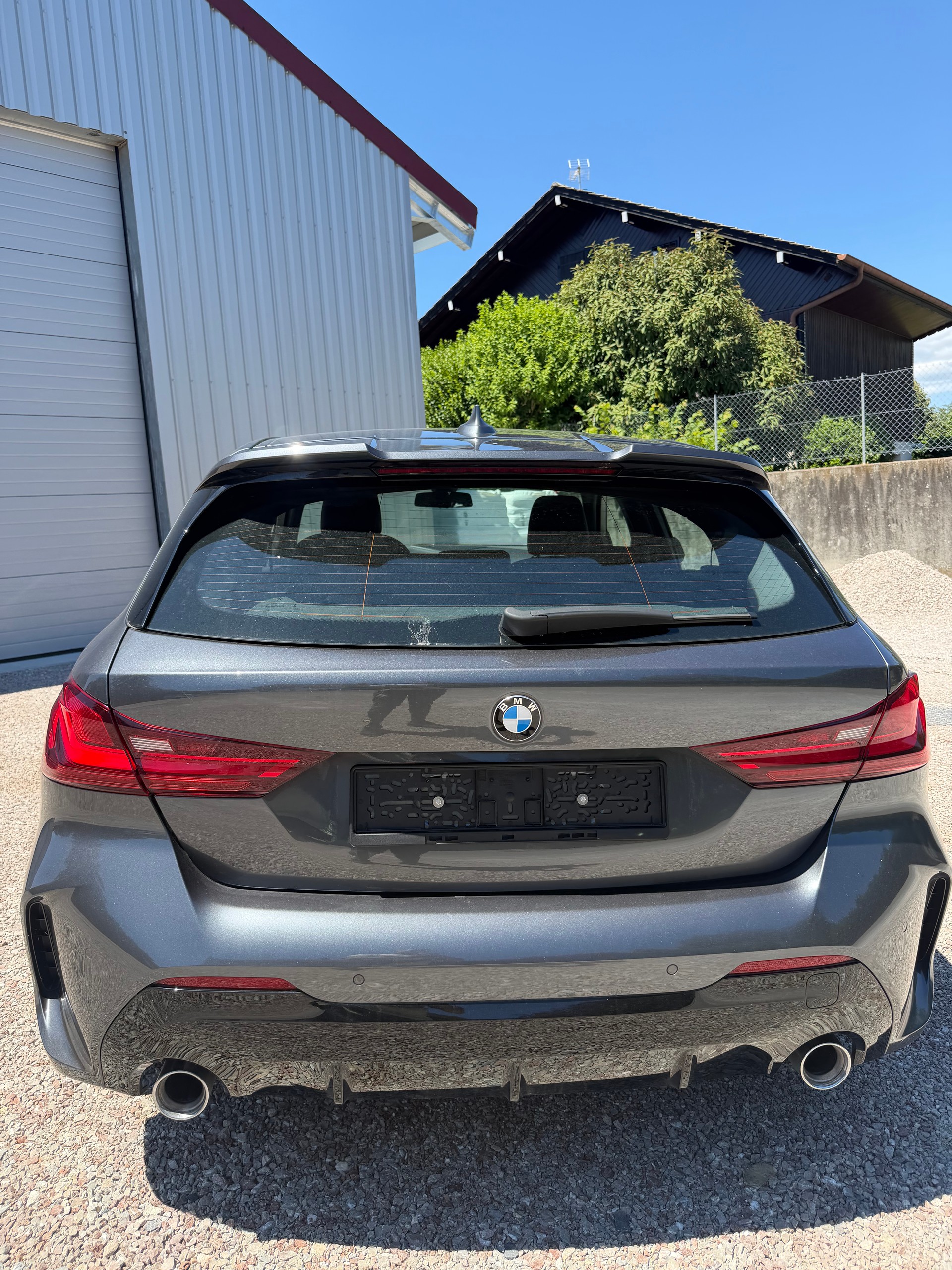 BMW 120d xDrive pack m-image-2