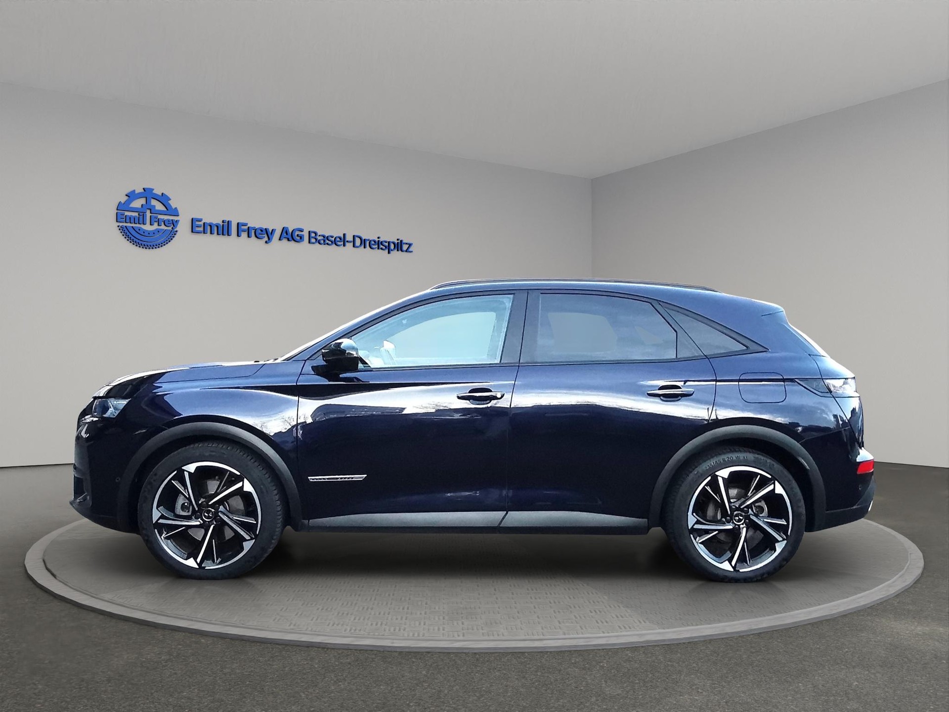 DS AUTOMOBILES 7 Crossback 1.6 E-Tense Louvre 4x4-image-2