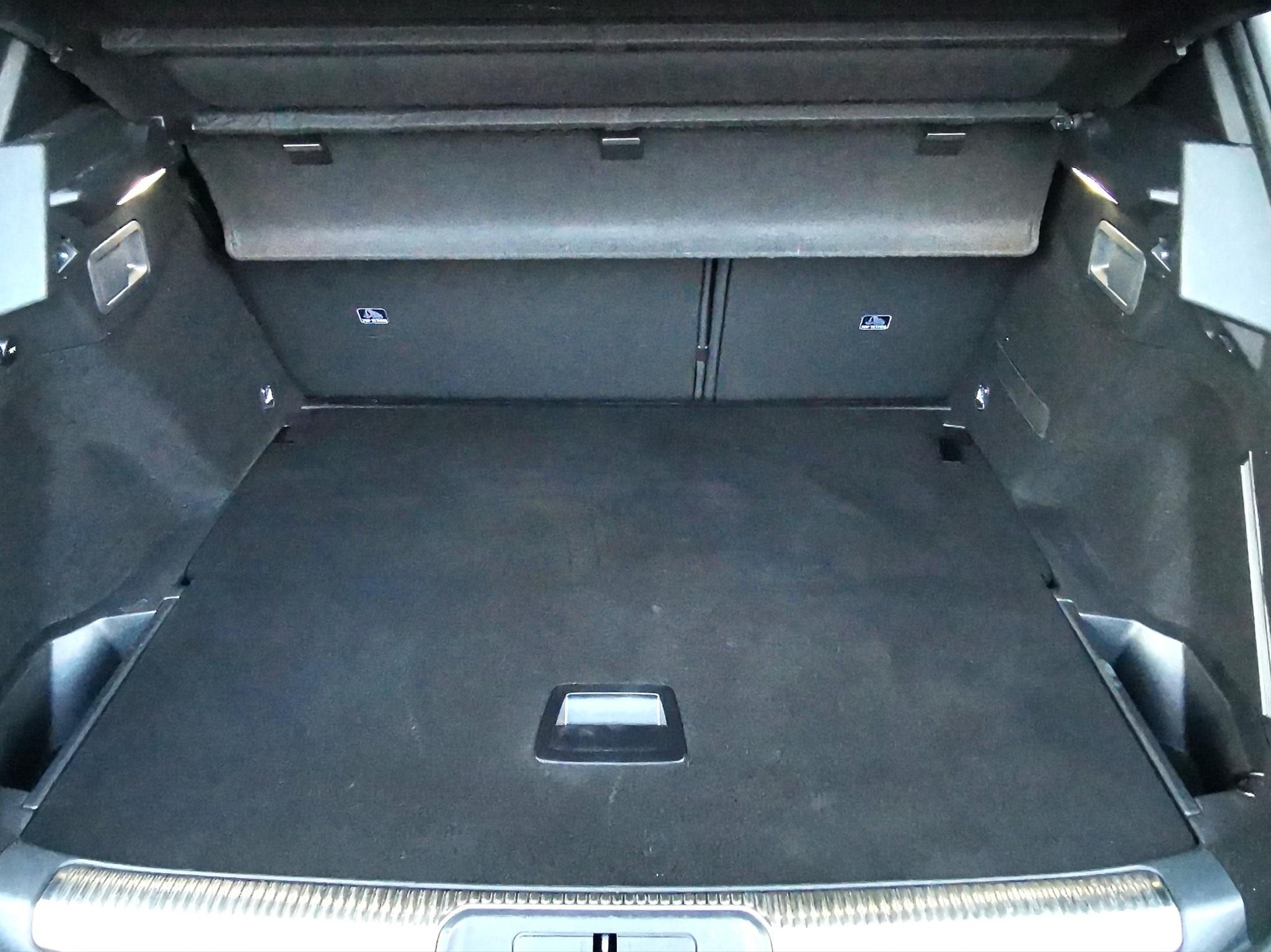 DS AUTOMOBILES 7 Crossback 1.6 E-Tense Louvre 4x4-image-8