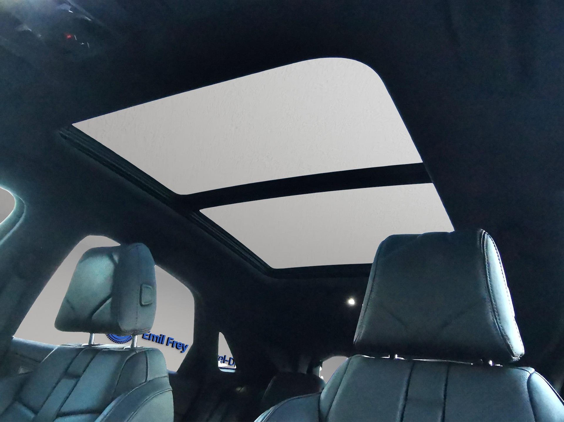 DS AUTOMOBILES 7 Crossback 1.6 E-Tense Louvre 4x4-image-10