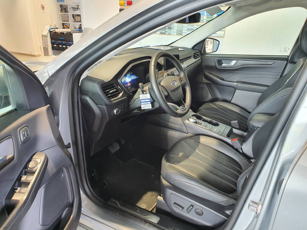 FORD Kuga 2.5 Hybrid Vignale 4x4-image-7
