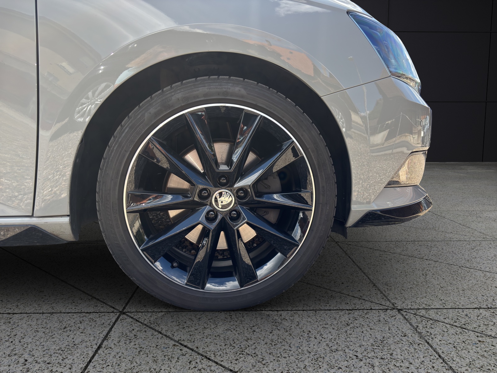 SKODA Fabia 1.0 TSI Monte Carlo DSG-image-8