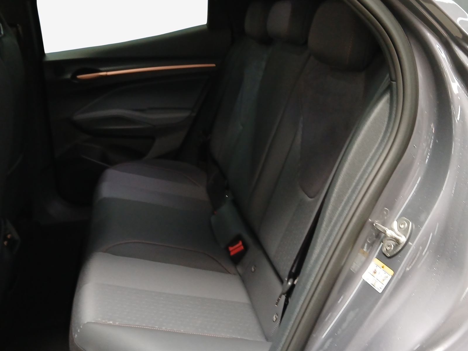 CUPRA Raval 52 kWh Dynamic+ Launch Edition-image-11