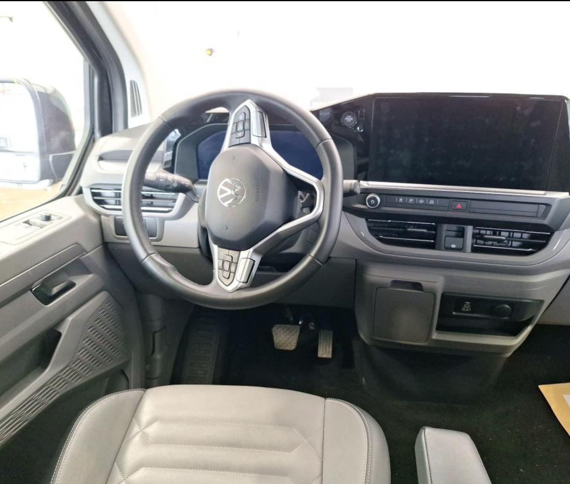 VW Caravelle 2.0 TDI Style Aut.8 4 Motion-image-1