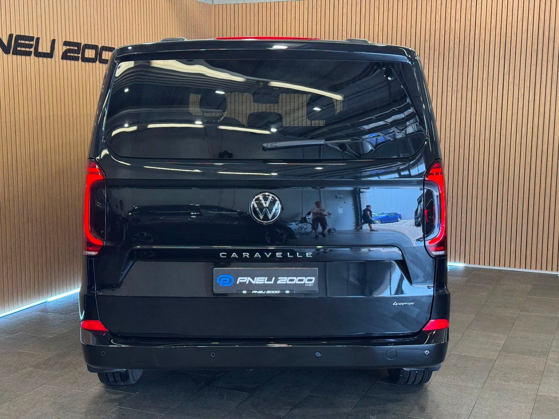 VW Caravelle 2.0 TDI Style Aut.8 4 Motion-image-4