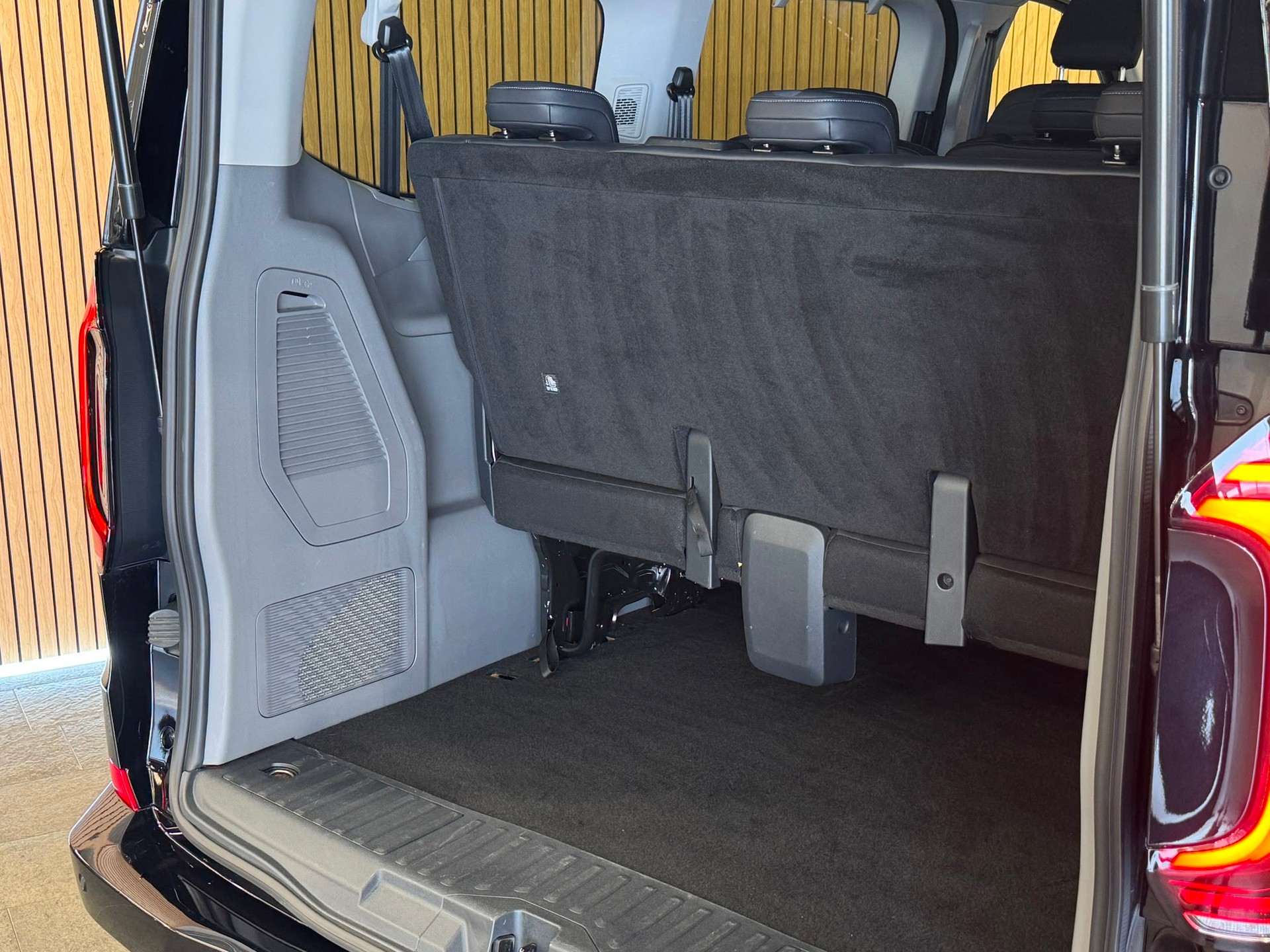 VW Caravelle 2.0 TDI Style Aut.8 4 Motion-image-8