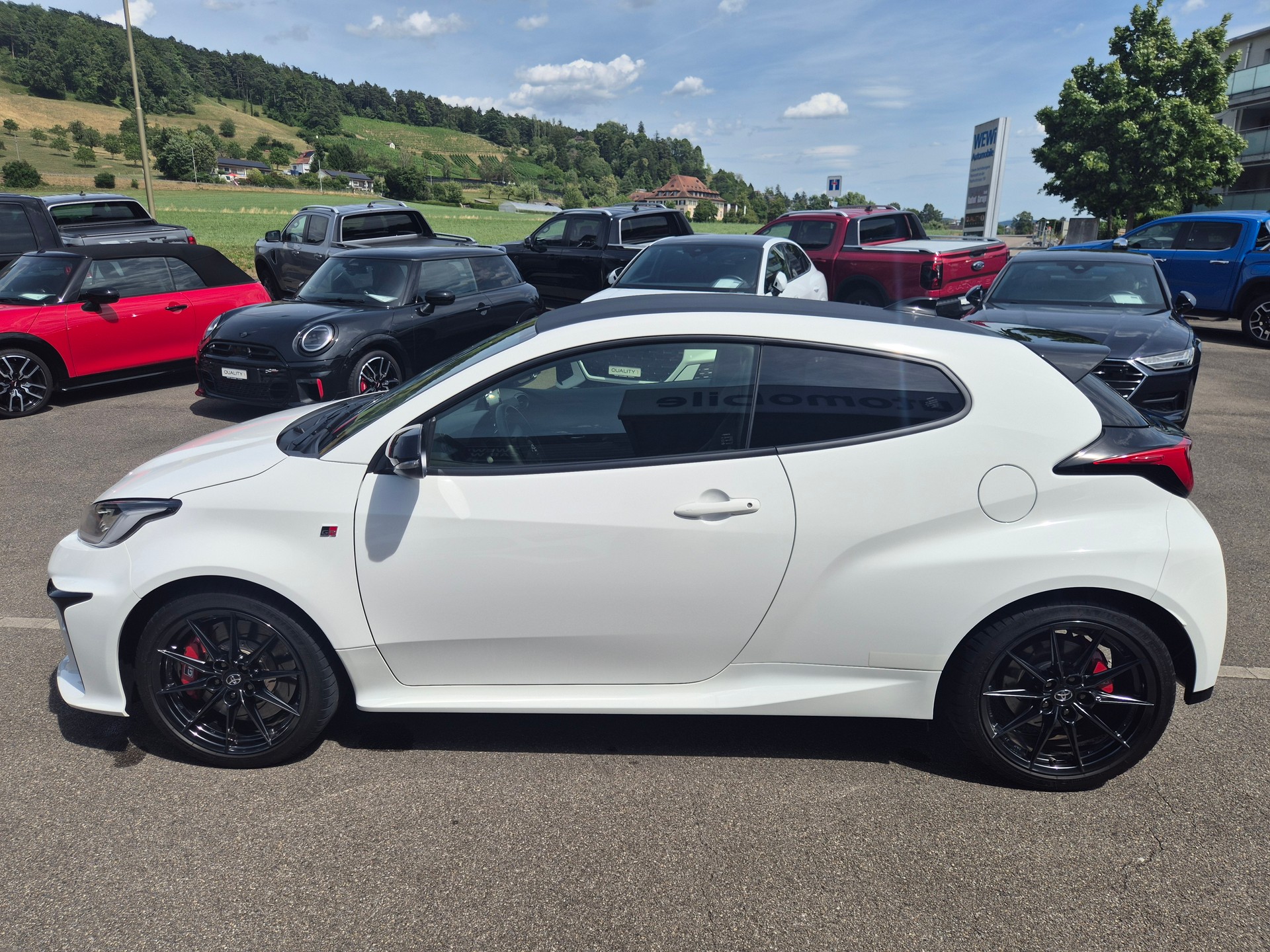 TOYOTA Yaris 1.6 GR Sport-image-7
