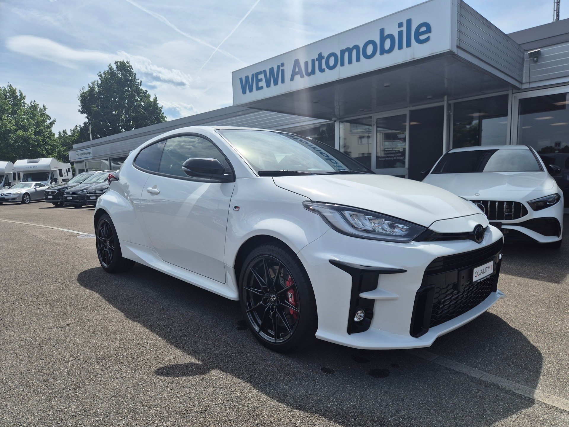 TOYOTA Yaris 1.6 GR Sport-image-0