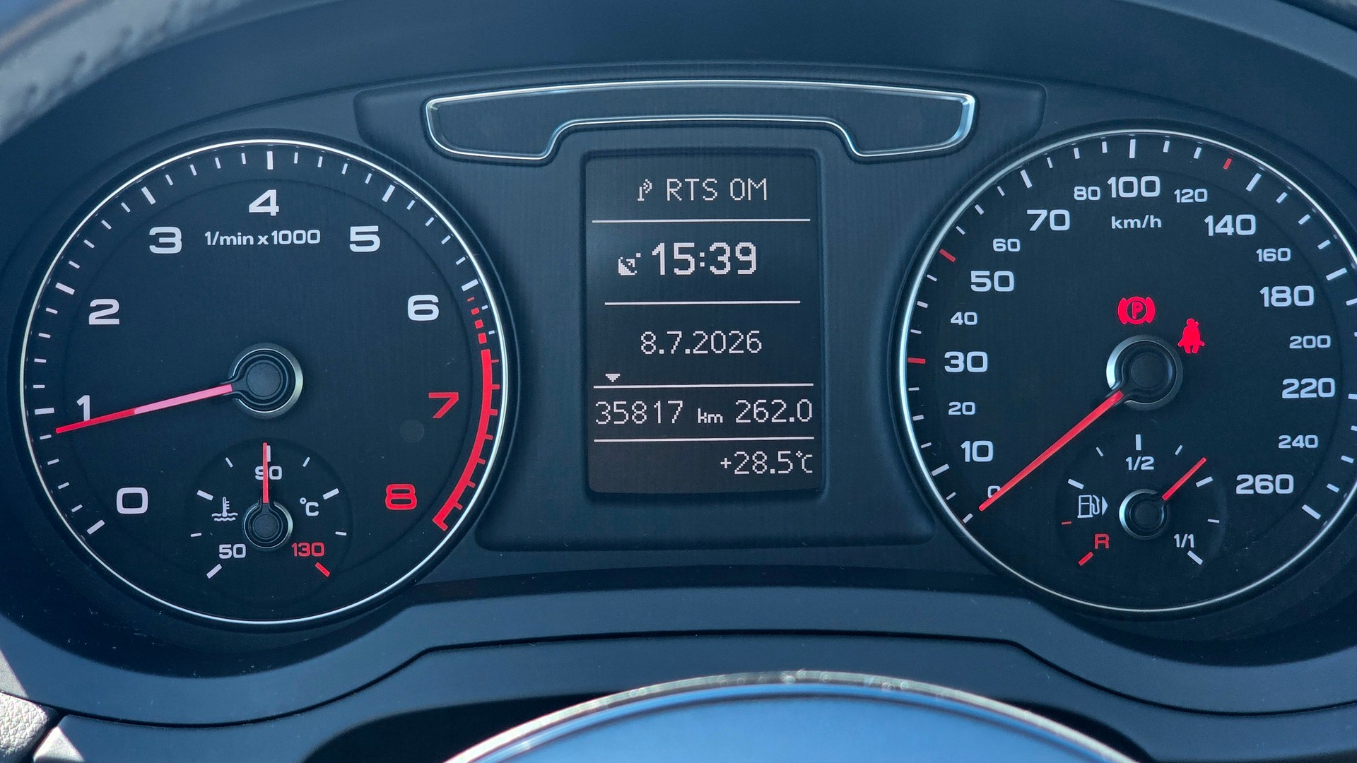 AUDI Q3 1.4 TFSI ultra sport-image-12