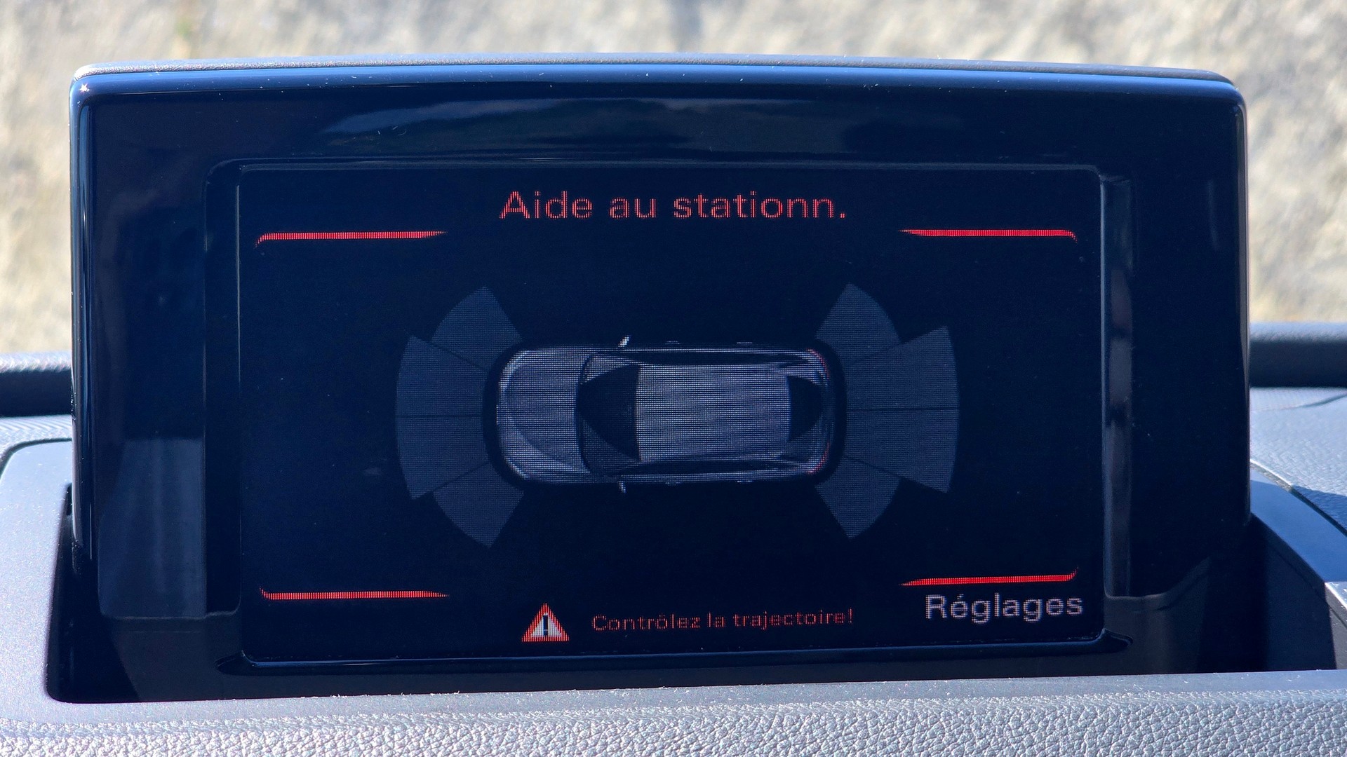 AUDI Q3 1.4 TFSI ultra sport-image-17