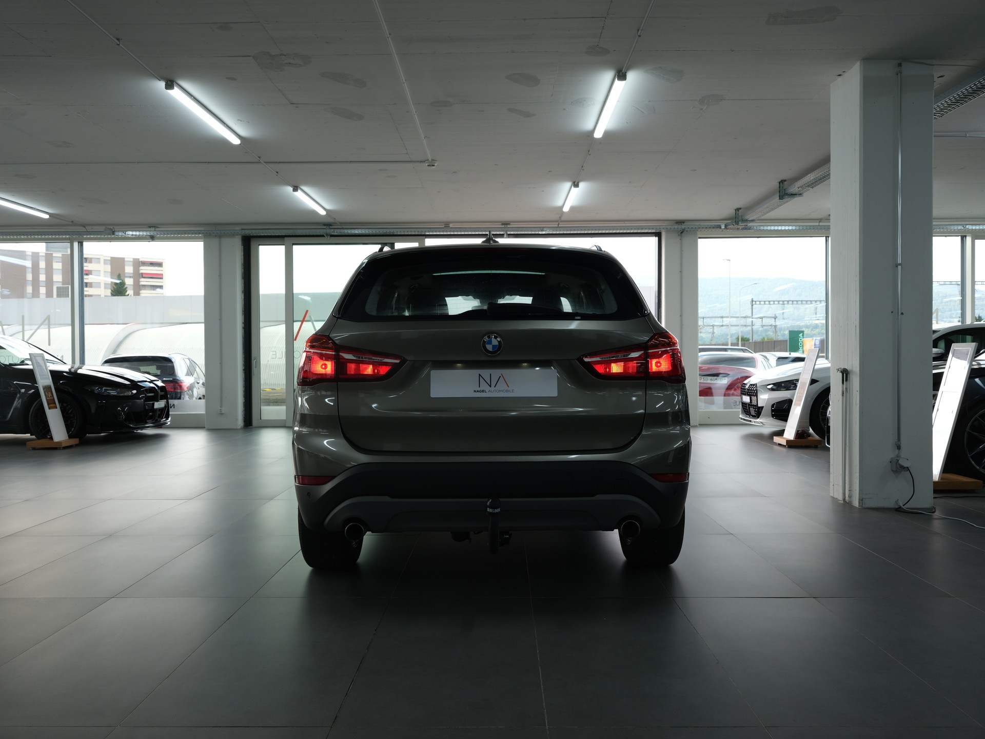 BMW X1 xDrive 20i Sport Line Steptronic *Panorama* *PDC Vorne & Hinten* *Individual*-image-3