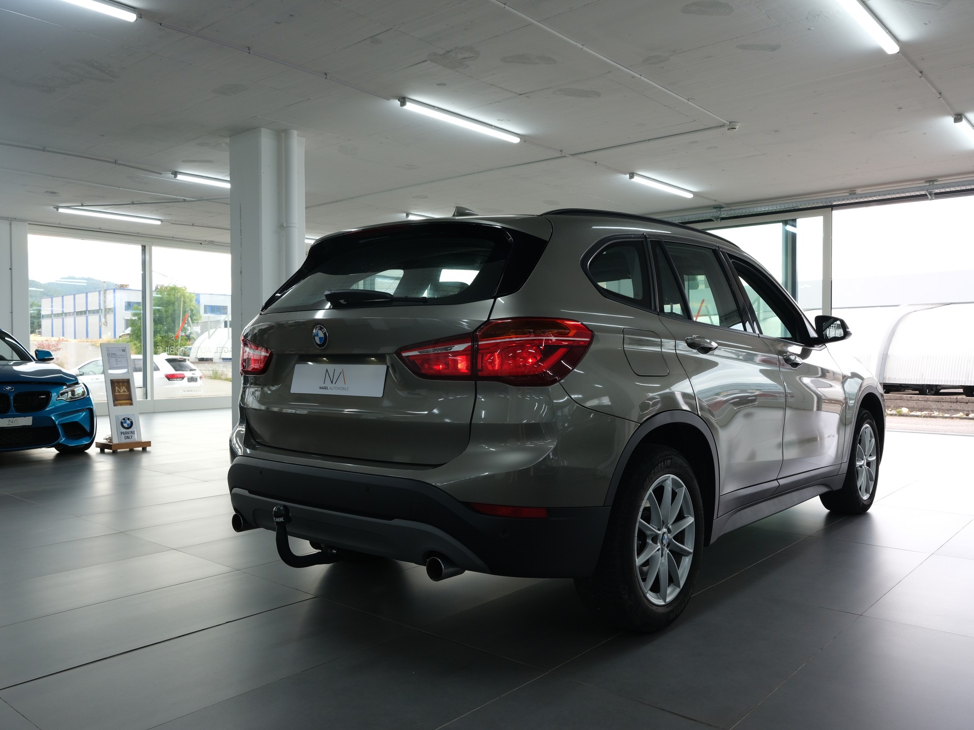 BMW X1 xDrive 20i Sport Line Steptronic *Panorama* *PDC Vorne & Hinten* *Individual*-image-2