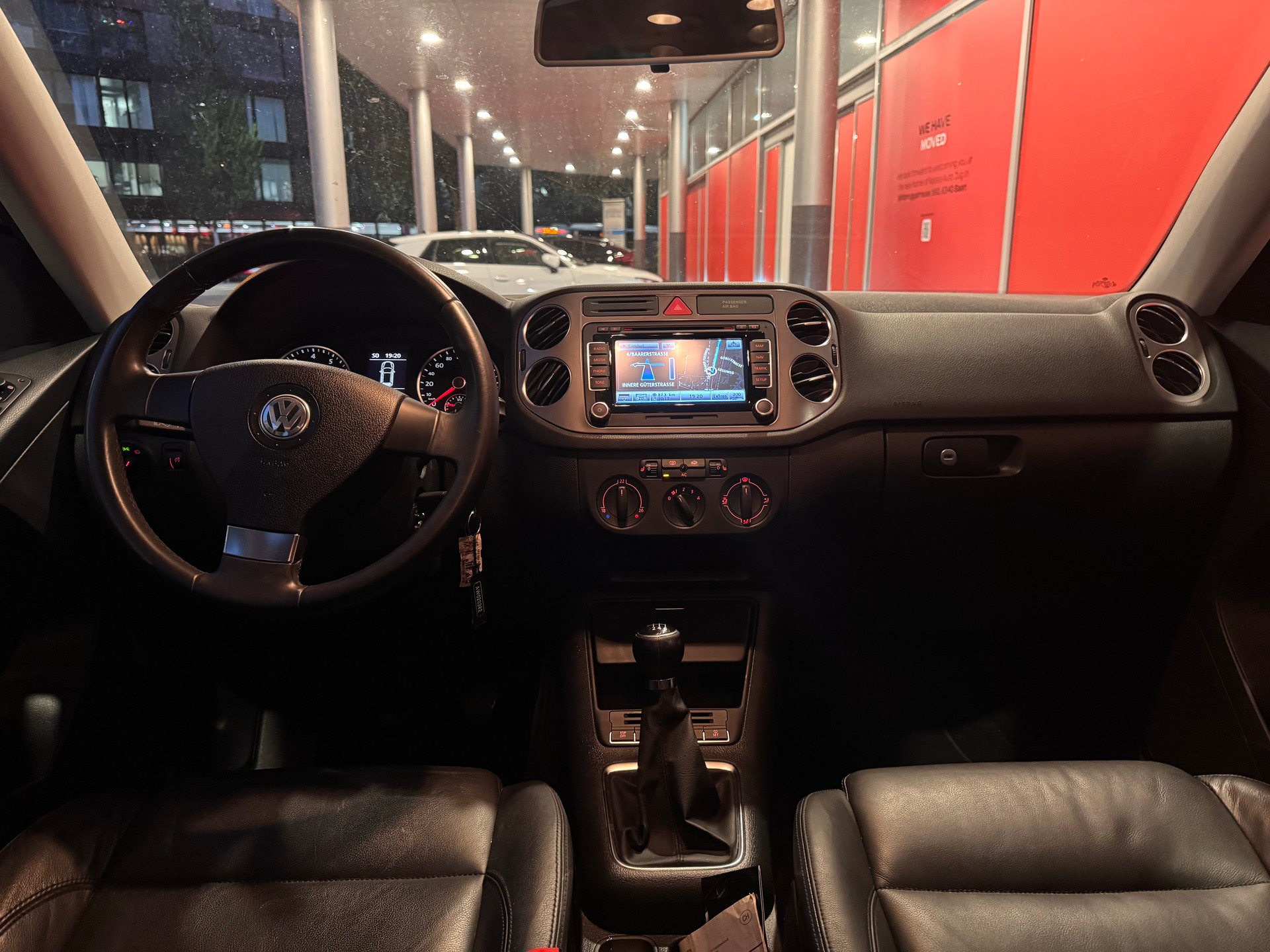 VW 2.0 TSI 170 Sport & Style-image-2