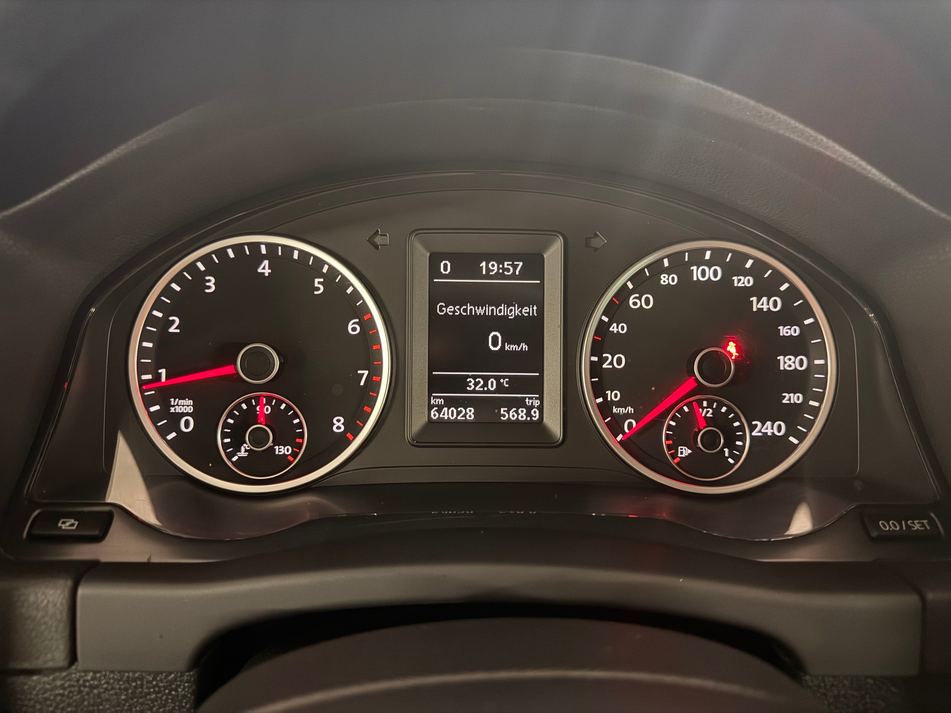 VW 2.0 TSI 170 Sport & Style-image-5