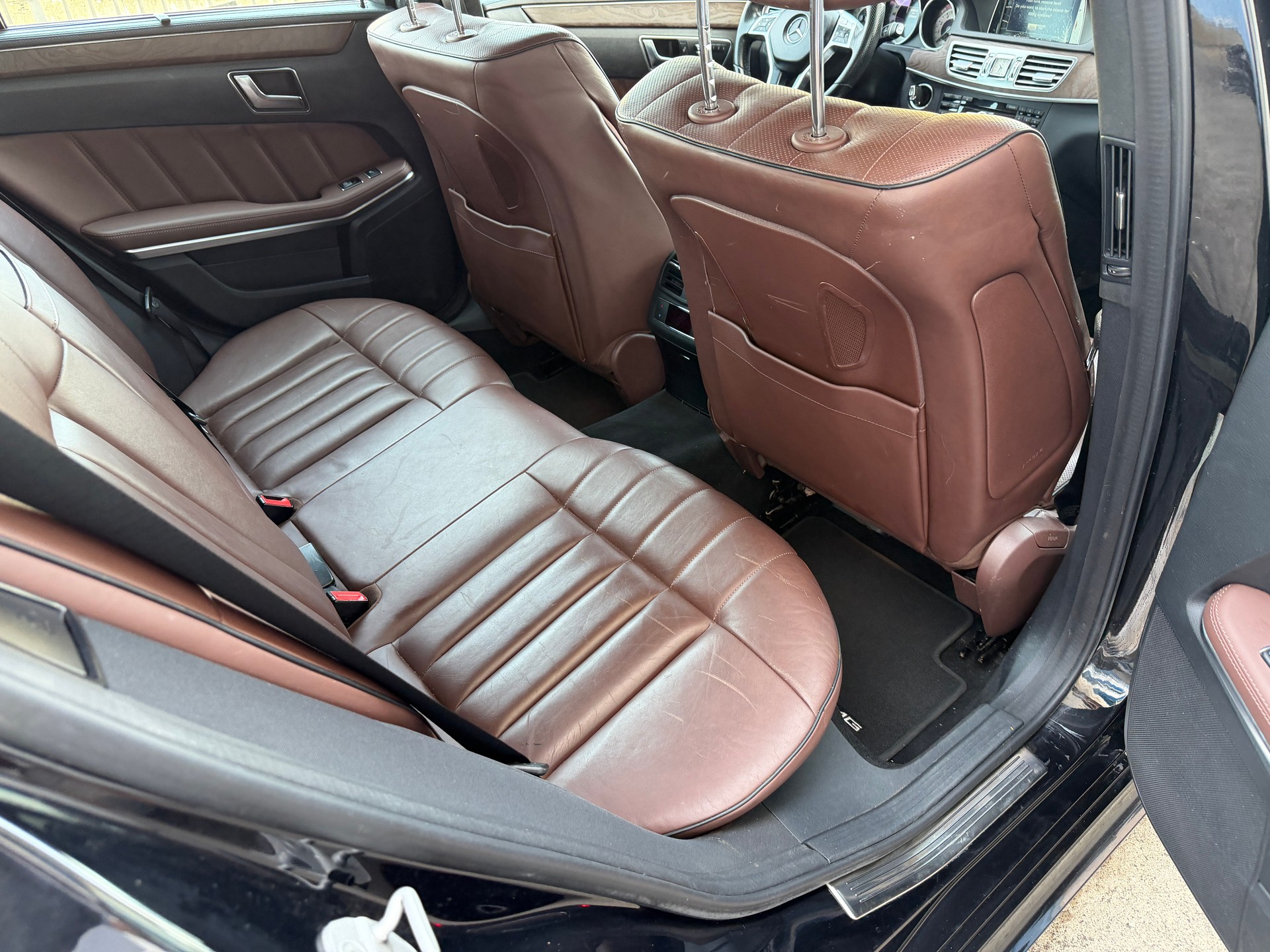 MERCEDES-BENZ E 500 Avantgarde 4Matic 7G-Tronic-image-12