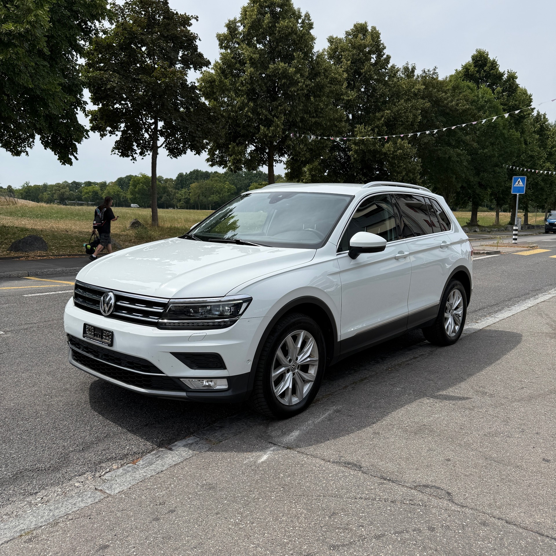 VW Tiguan 2.0 TDI SCR Highline 4Motion DSG-image-2