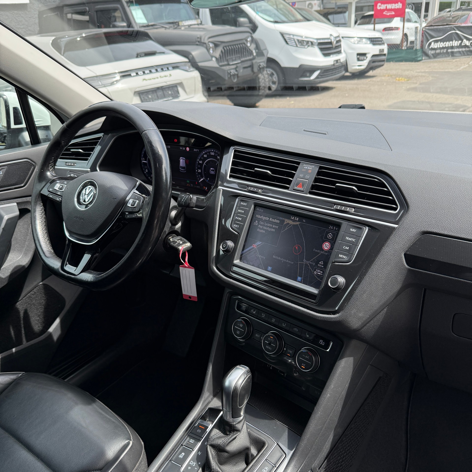 VW Tiguan 2.0 TDI SCR Highline 4Motion DSG-image-10