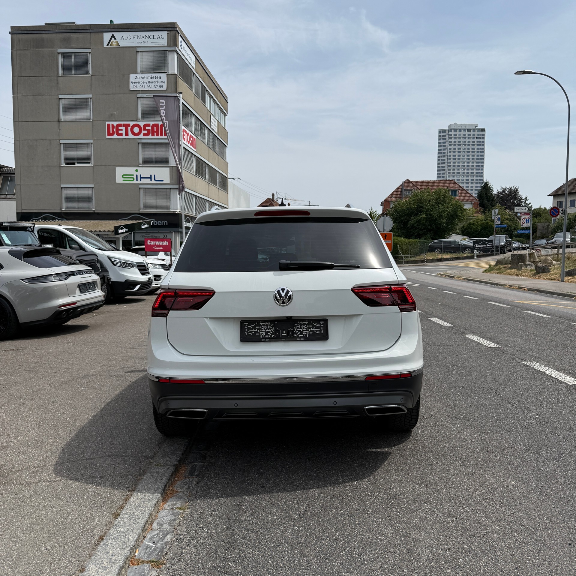 VW Tiguan 2.0 TDI SCR Highline 4Motion DSG-image-5