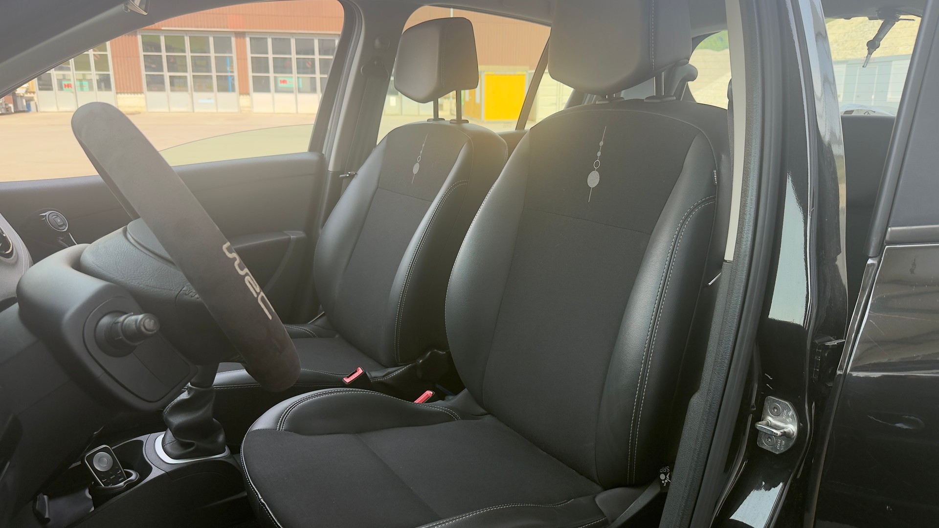 RENAULT Clio 1.2 16V Turbo S-image-13