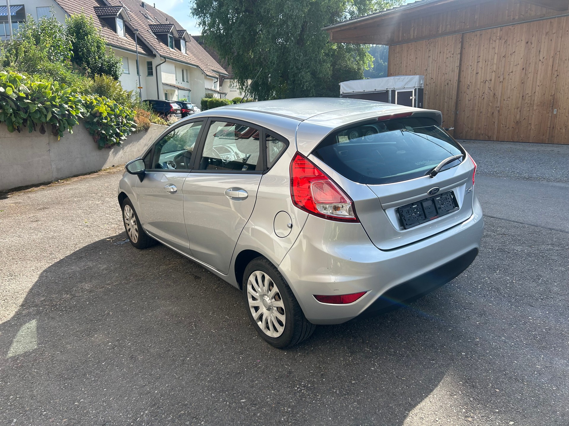 FORD 1.0 80 Titanium-image-1