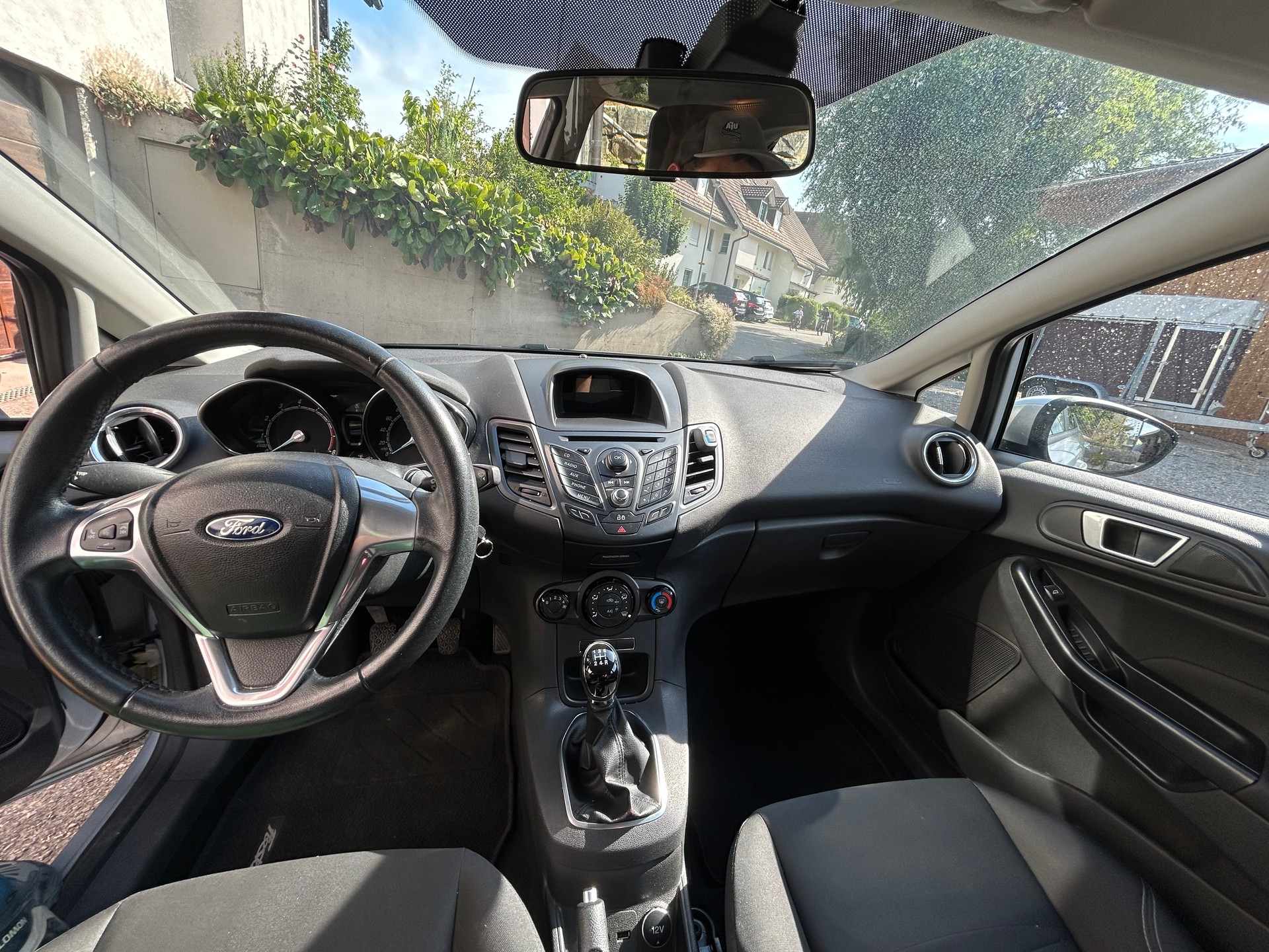 FORD 1.0 80 Titanium-image-2
