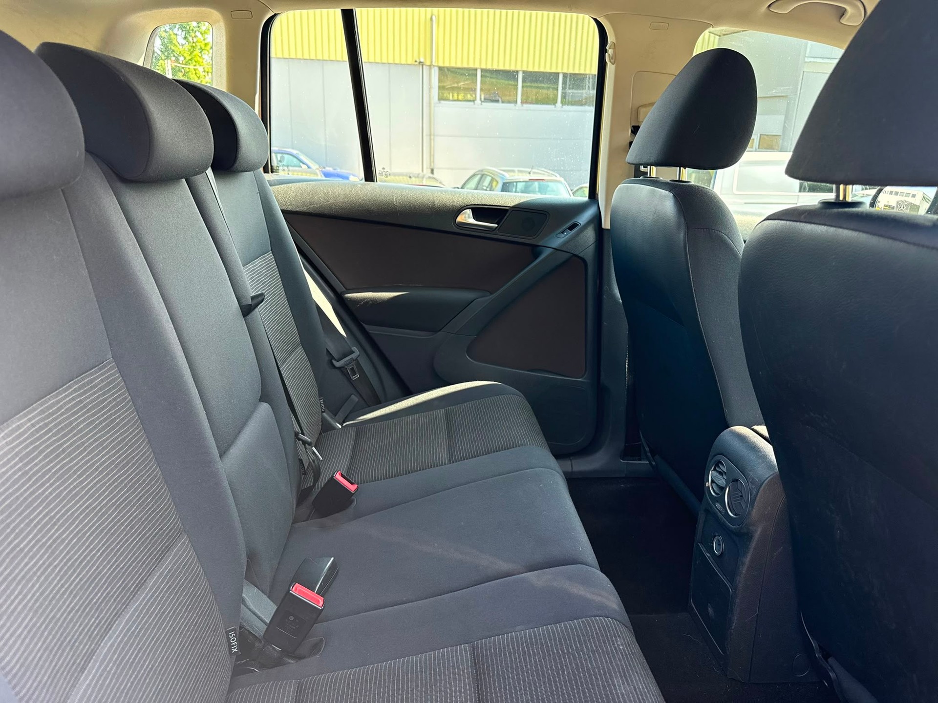VW Tiguan 1.4 TSI Track&Style 4Motion-image-12