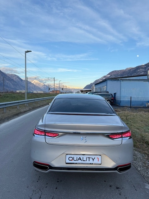 DS AUTOMOBILES DS 9 1.6 E-TENSE 225 Rivoli + e-EAT8-image-4