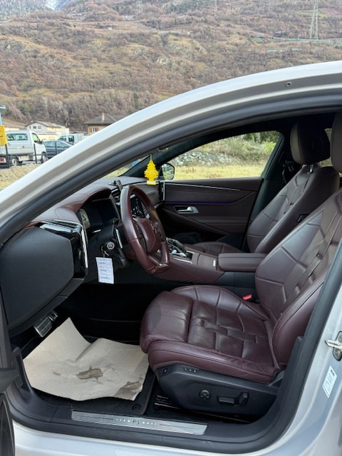 DS AUTOMOBILES DS 9 1.6 E-TENSE 225 Rivoli + e-EAT8-image-6