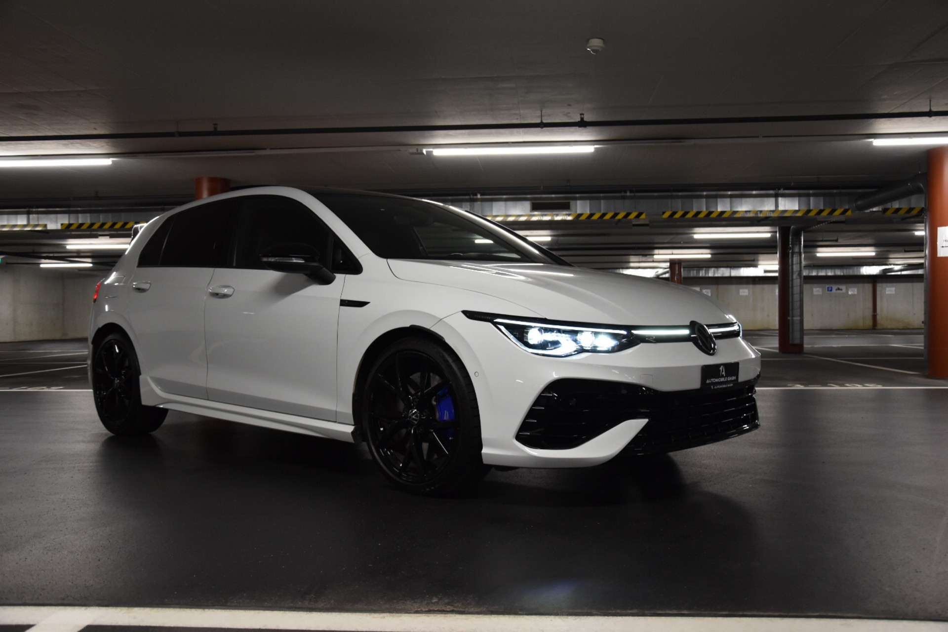 VW Golf 2.0 TSI R DSG 4Motion-image-12