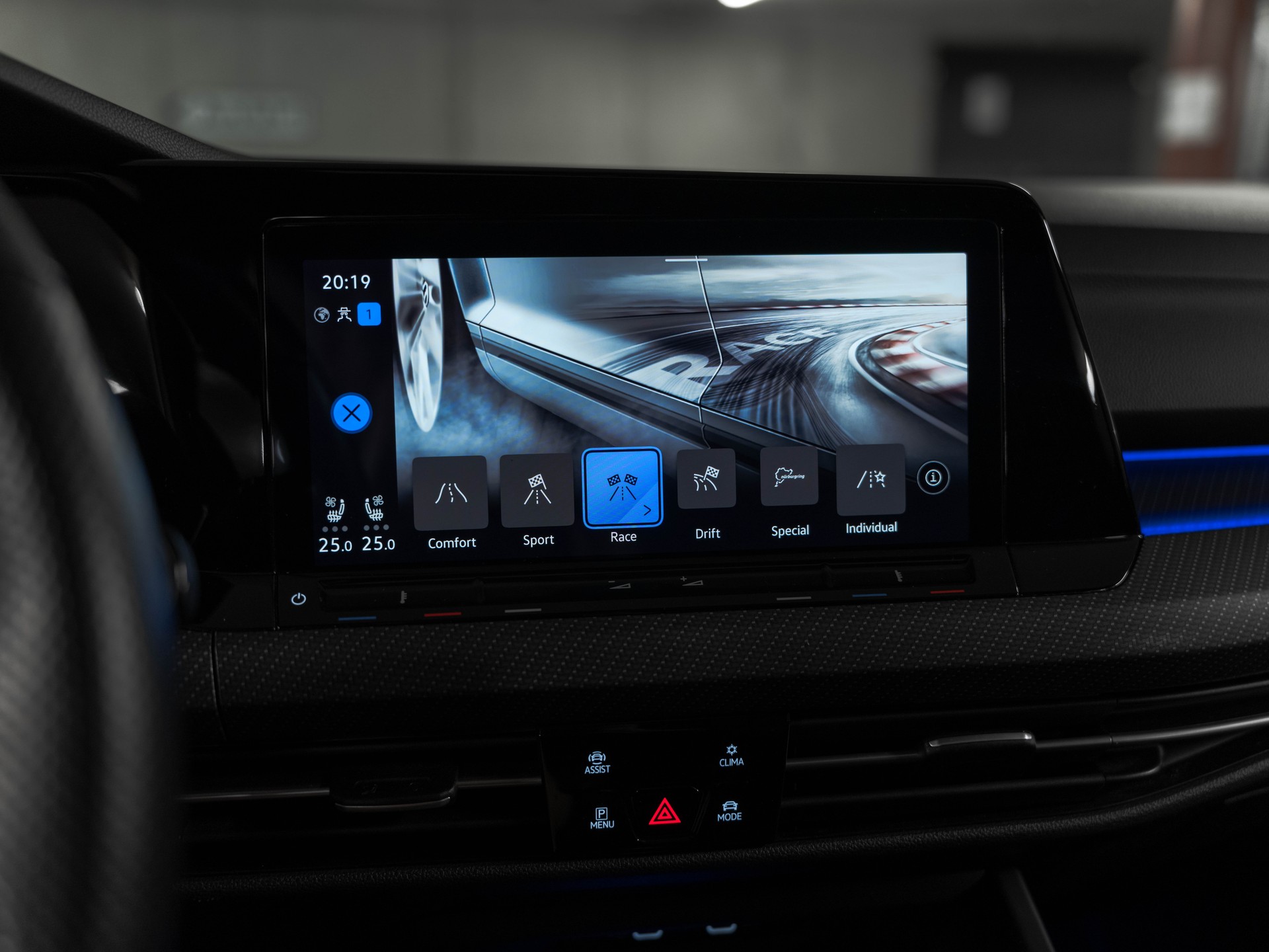 VW Golf 2.0 TSI R DSG 4Motion-image-19