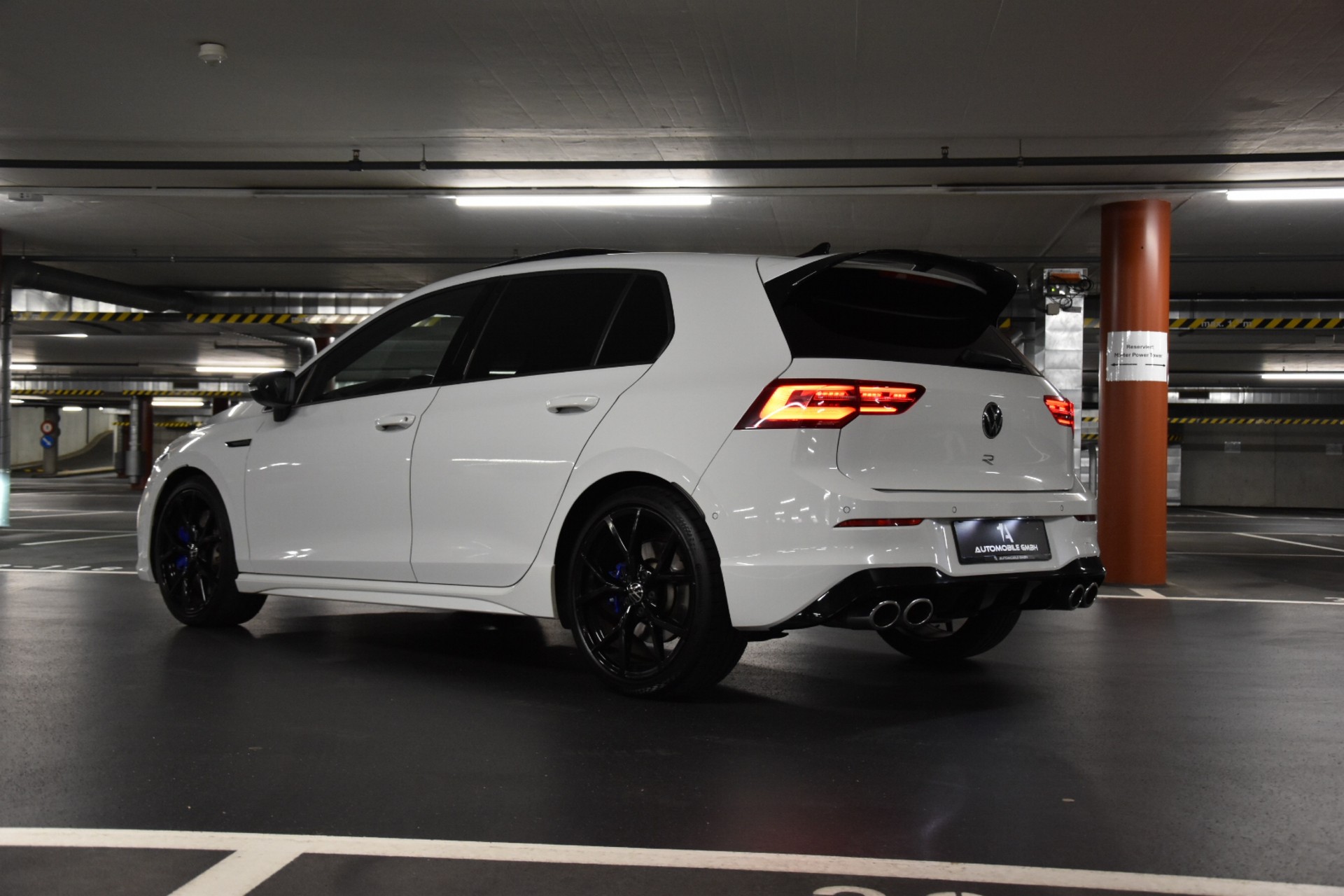 VW Golf 2.0 TSI R DSG 4Motion-image-6