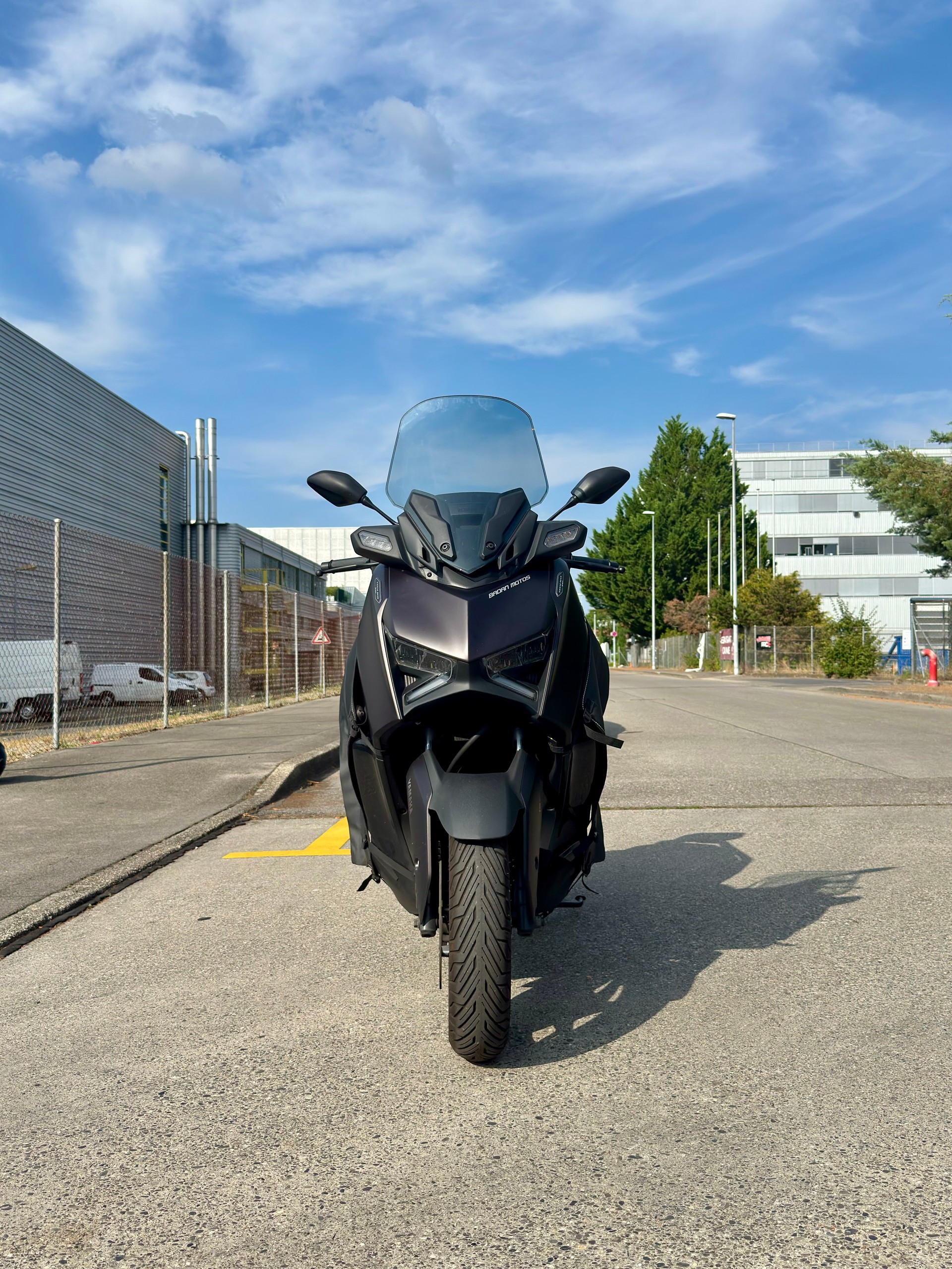 YAMAHA X-Max YP 125 Tech Max-image-1
