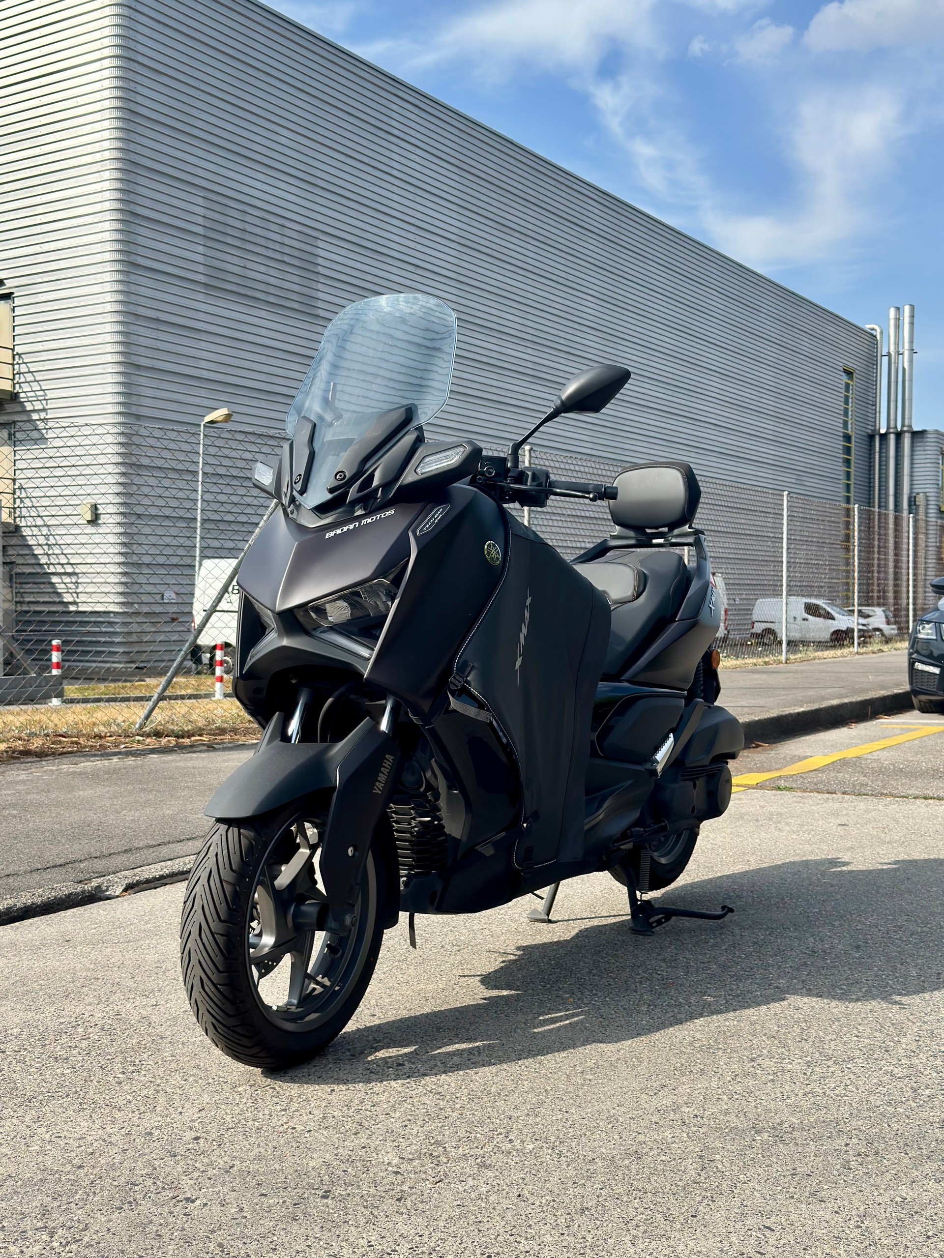 YAMAHA X-Max YP 125 Tech Max-image-2