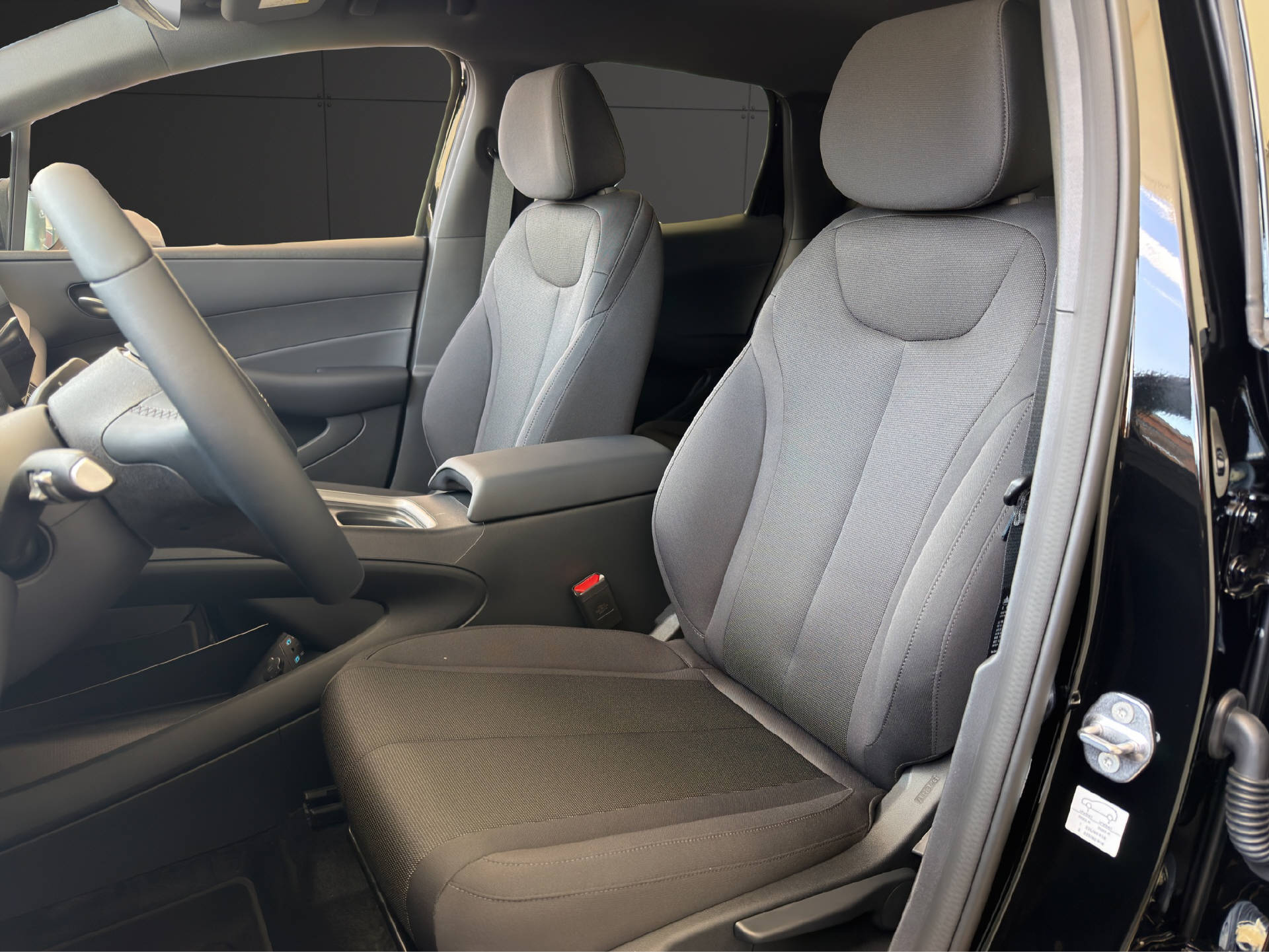 BYD Dolphin G DM-i Boost-image-8
