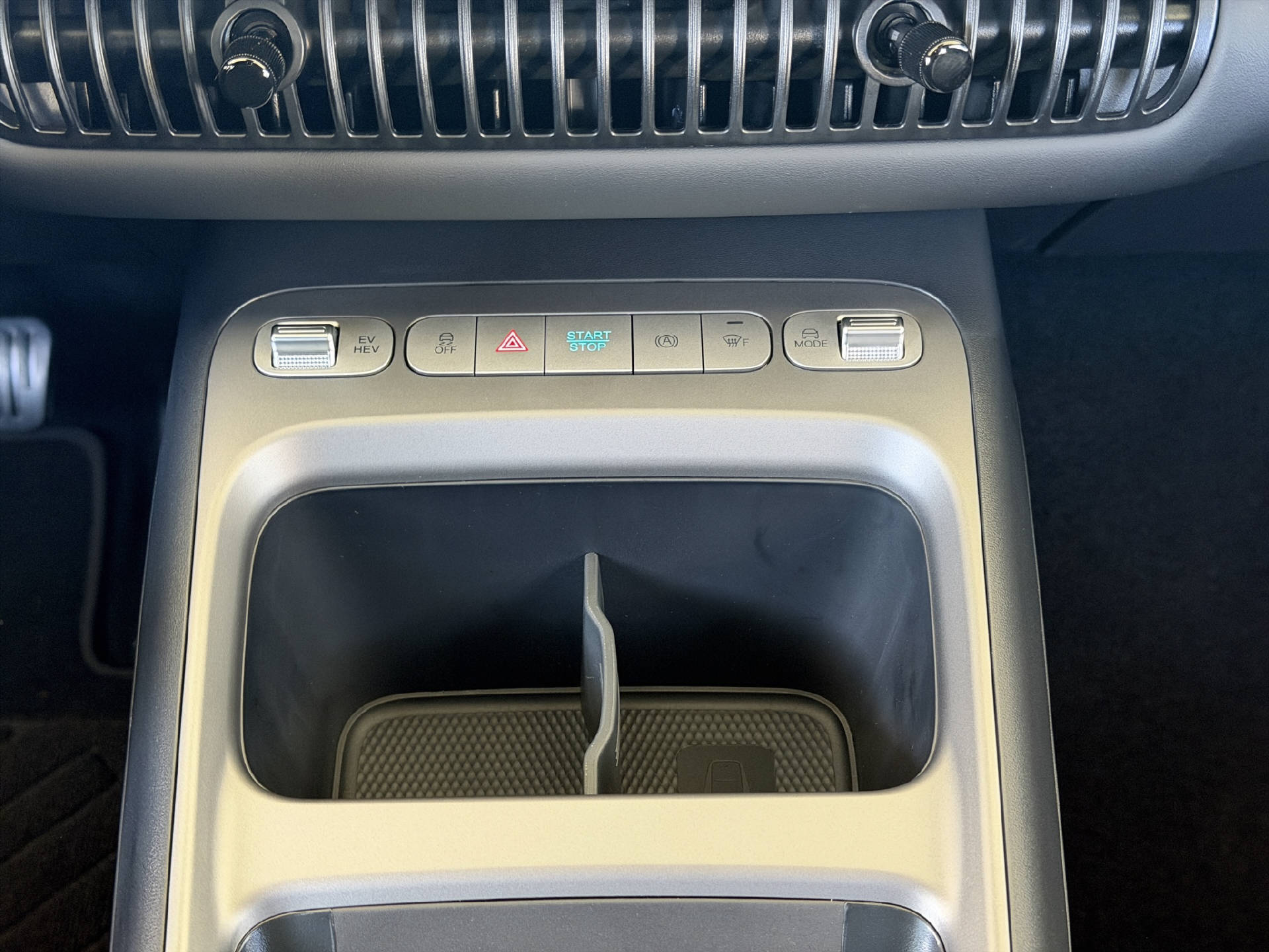 BYD Dolphin G DM-i Boost-image-17