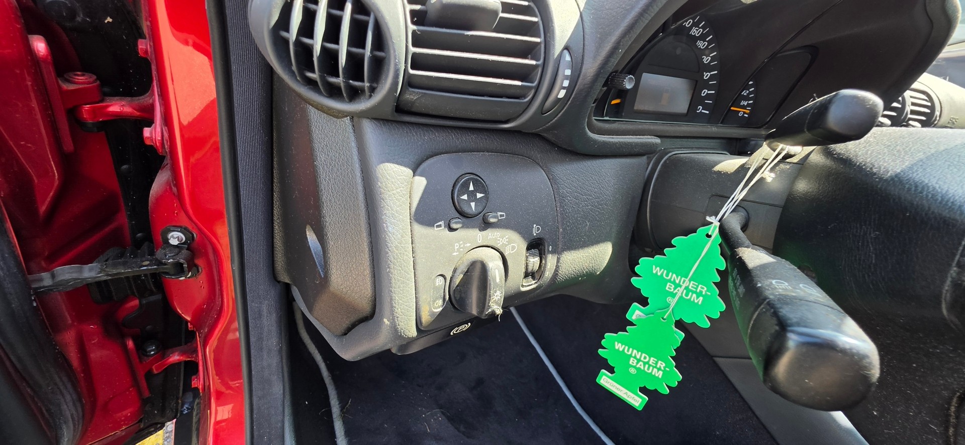 MERCEDES-BENZ C 200 Kompressor-image-14