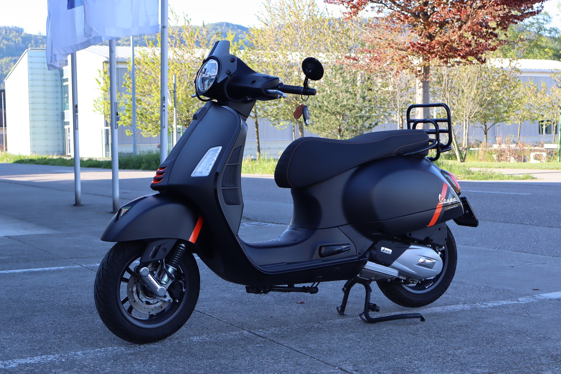 PIAGGIO Vespa GTS 125 Super ABS-image-4