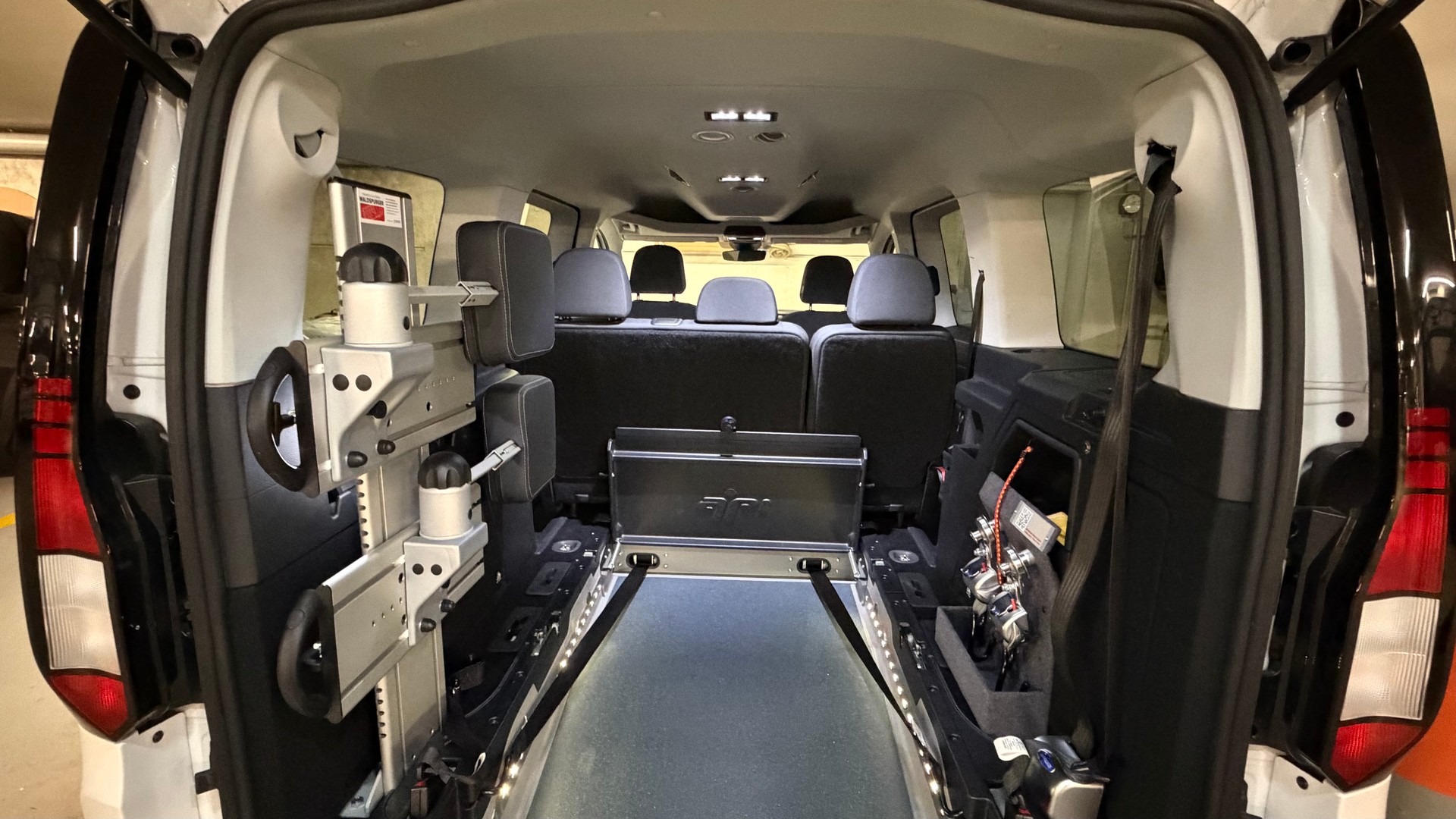 VW 1.5 TSI Liberty DSG Maxi von Waldspurger AG 8-fach bereift Fahrzeug wurde nicht bei der IV angemeldet-image-5